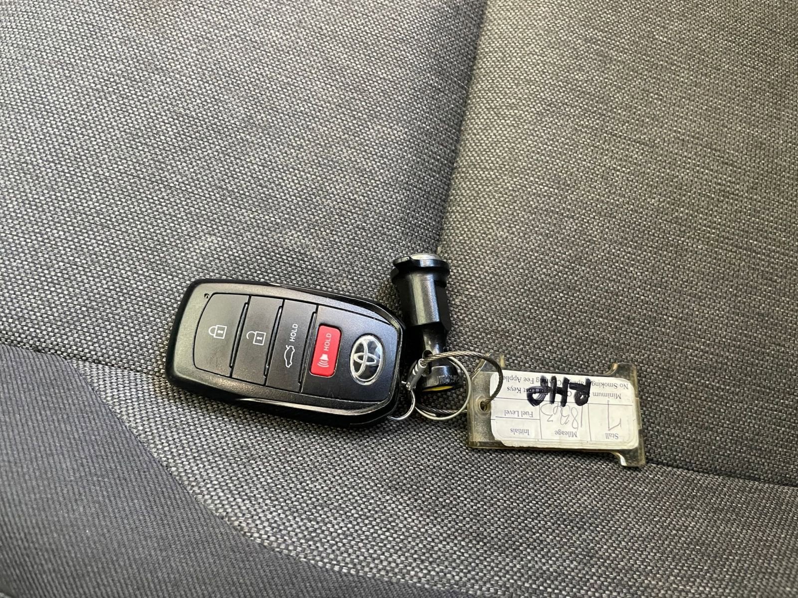 Thumbnail: 2025 Toyota Camry - 21