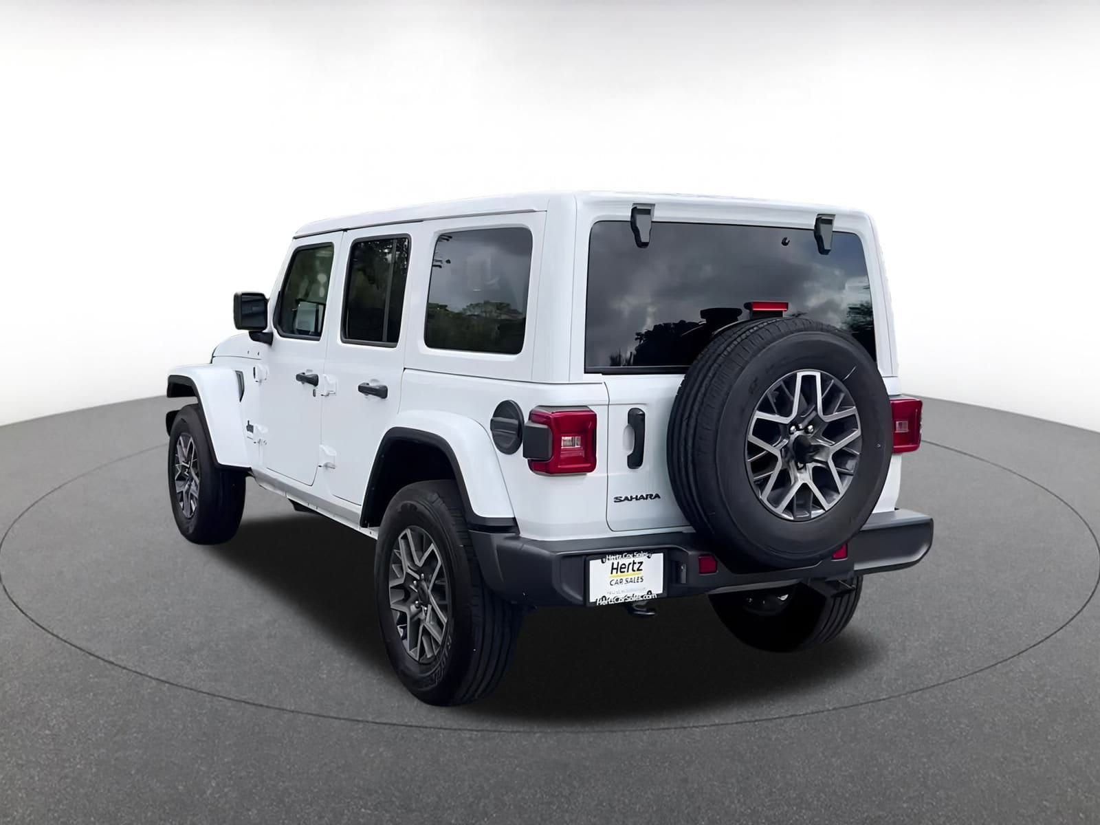 Thumbnail: 2025 Jeep Wrangler - 10