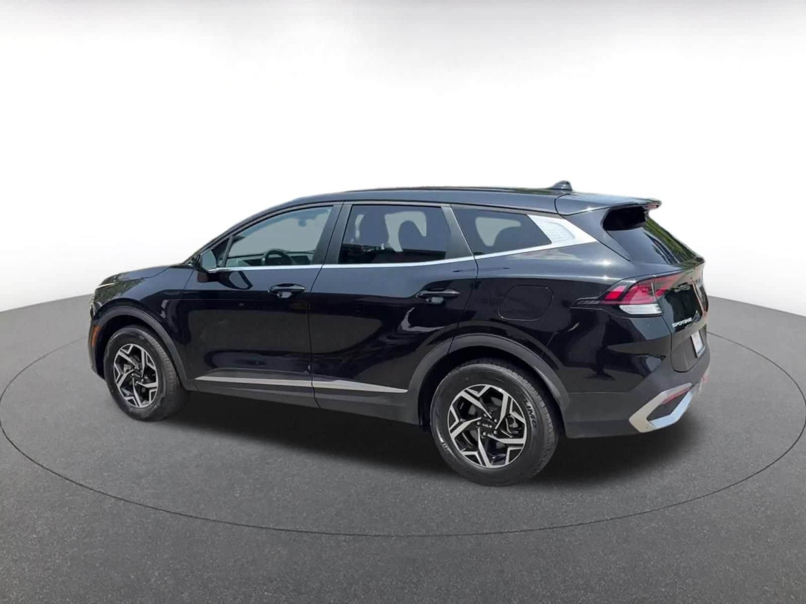 Thumbnail: 2025 Kia Sportage - 8