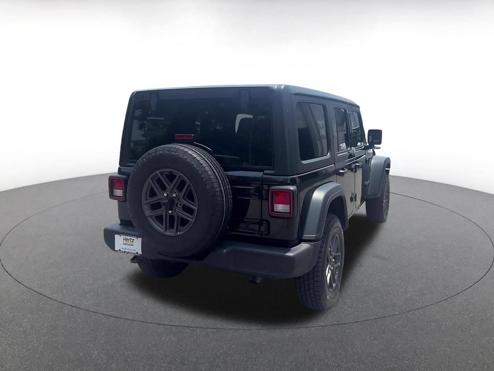 Thumbnail: 2025 Jeep Wrangler - 13