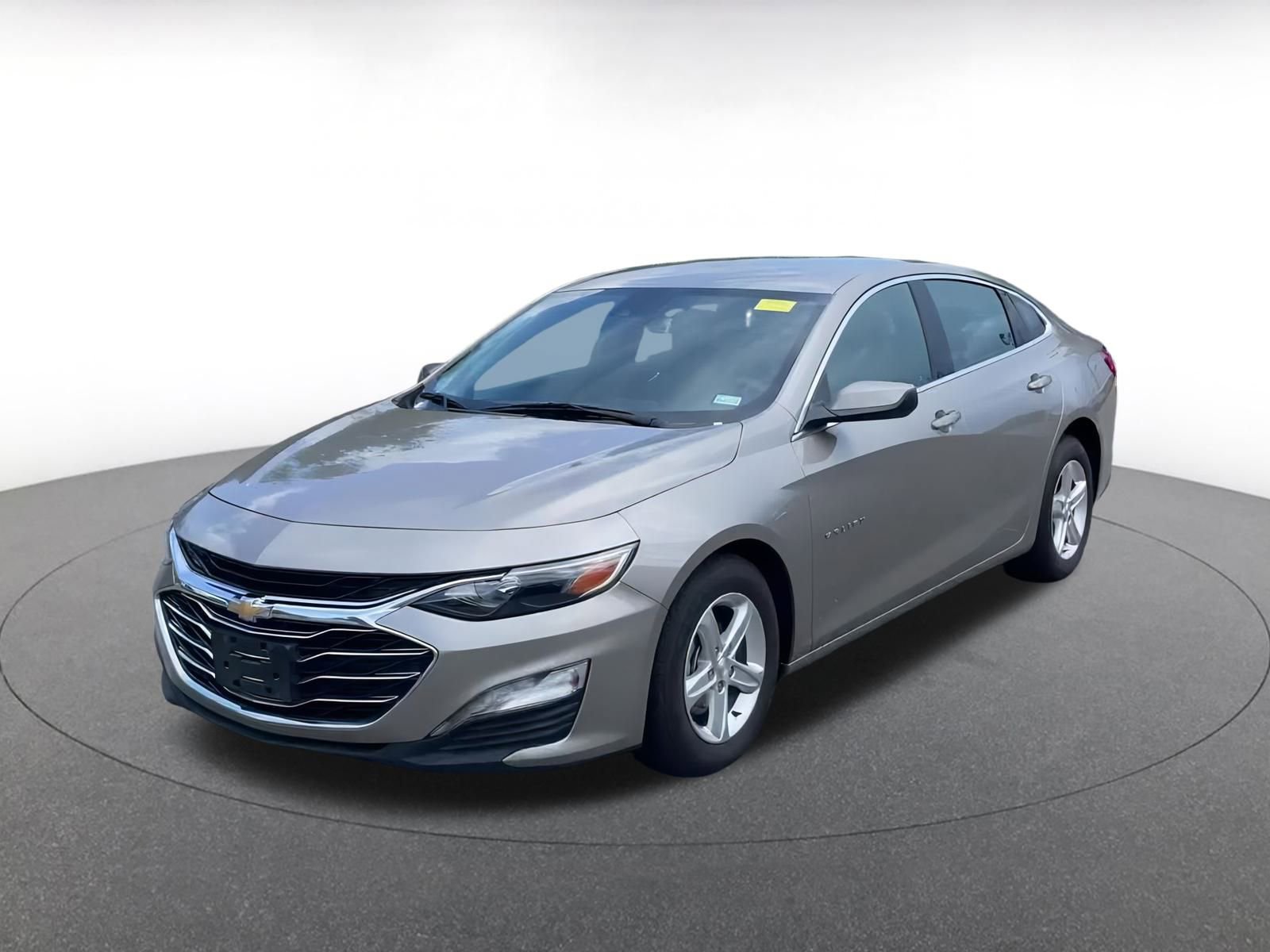 Thumbnail: 2024 Chevrolet Malibu - 4