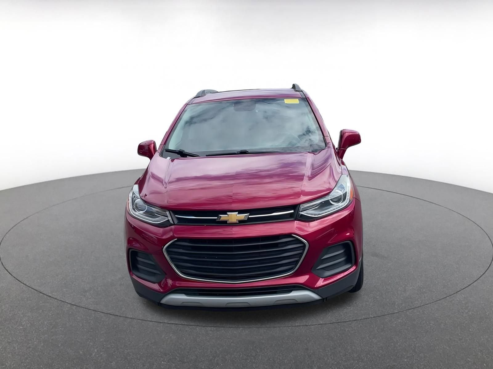 Thumbnail: 2020 Chevrolet Trax - 3