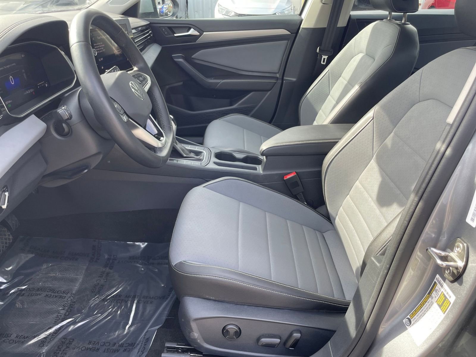 Thumbnail: 2025 Volkswagen Jetta - 25