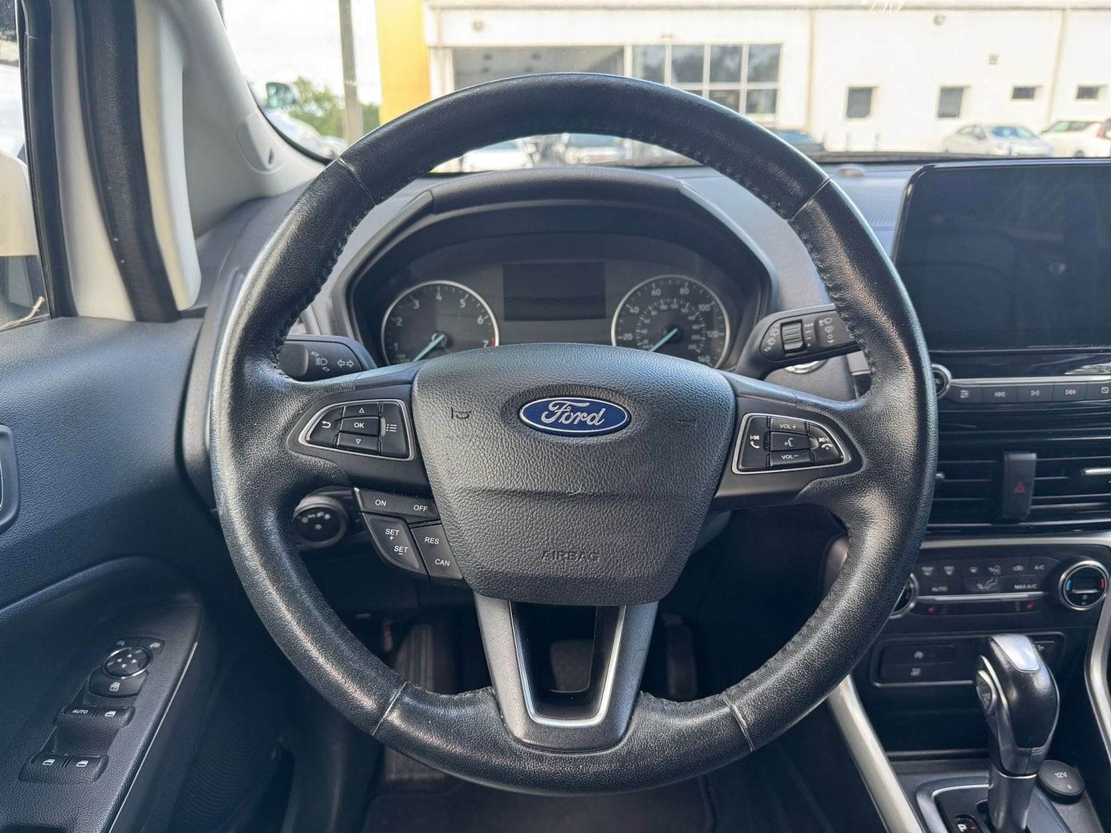 Thumbnail: 2018 Ford EcoSport - 25