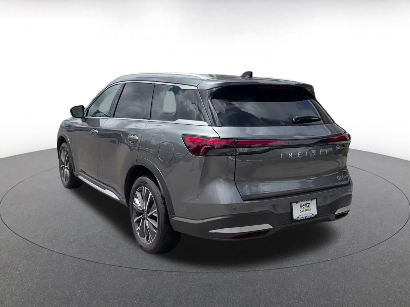 Thumbnail: 2026 INFINITI QX60 - 9