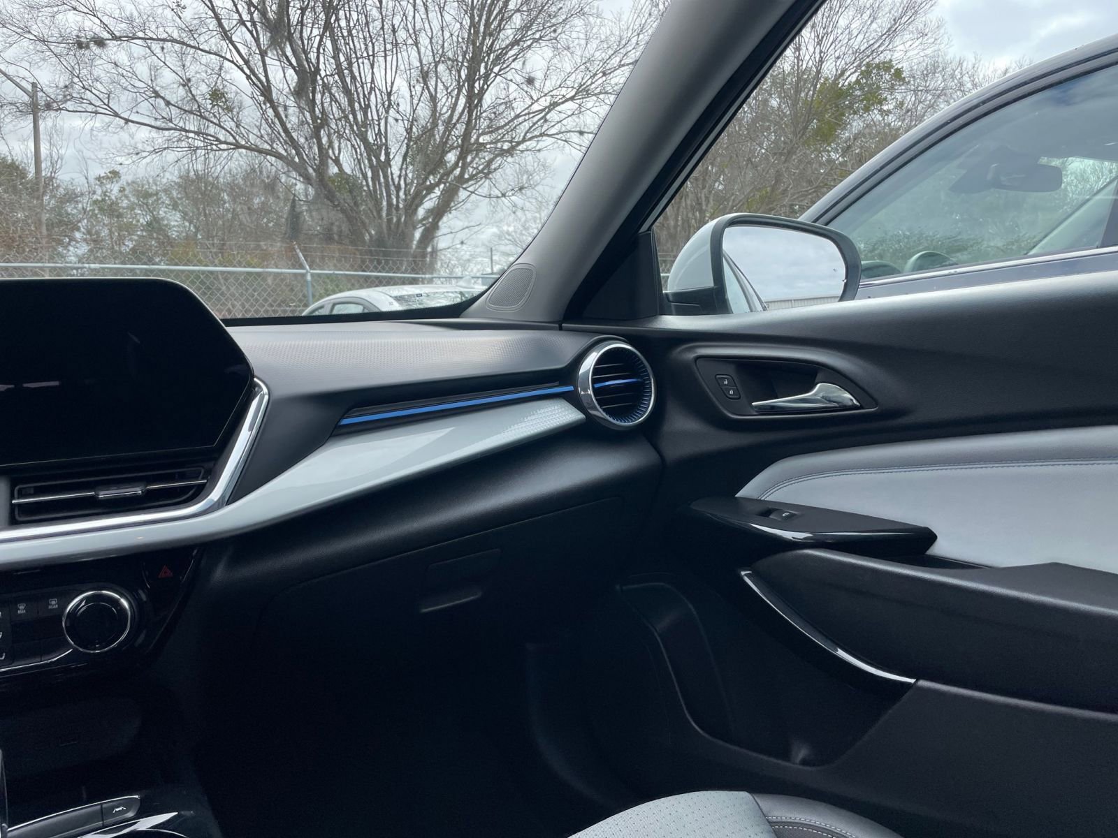 Thumbnail: 2025 Chevrolet Trax - 34