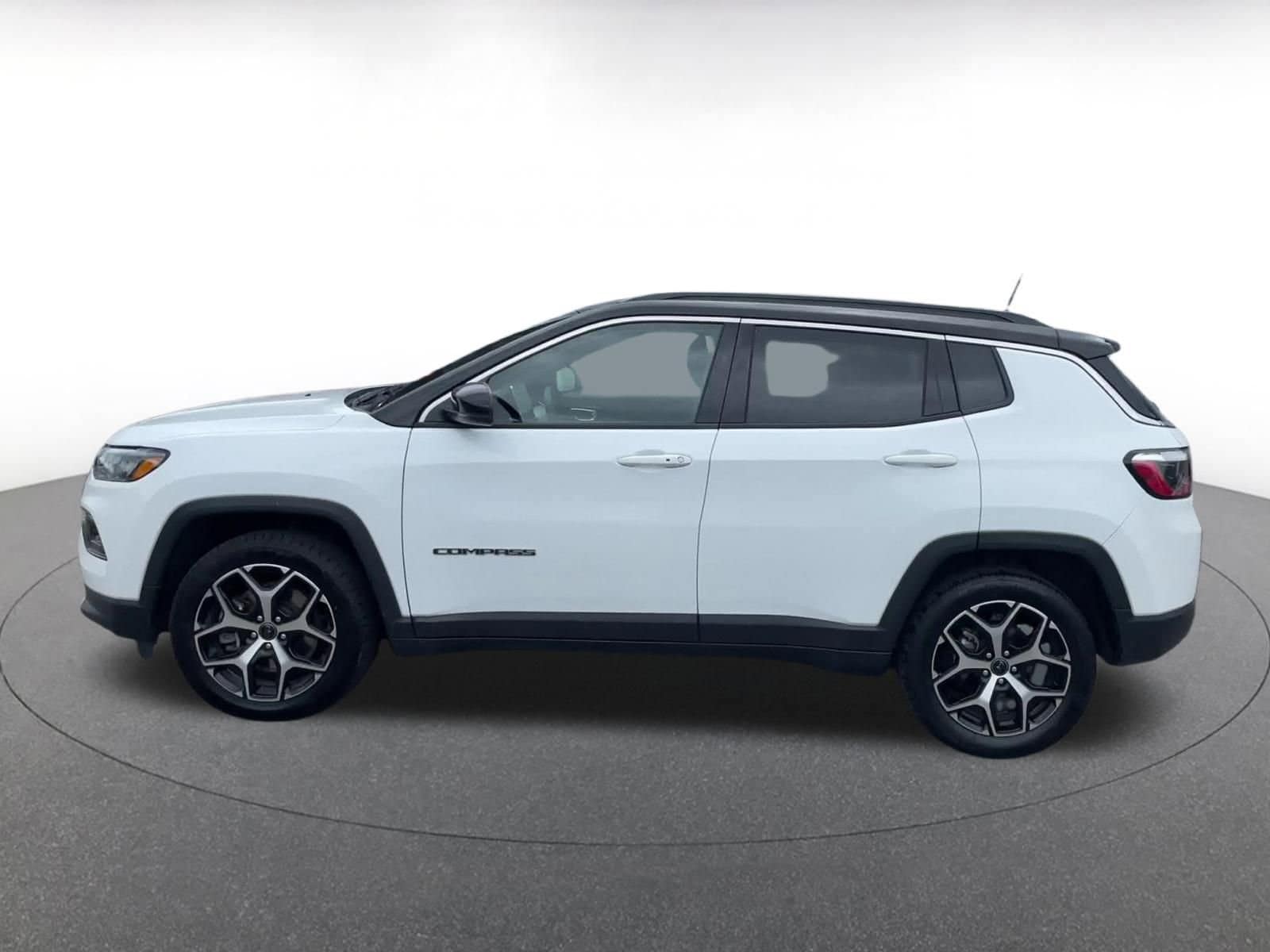 Thumbnail: 2025 Jeep Compass - 8