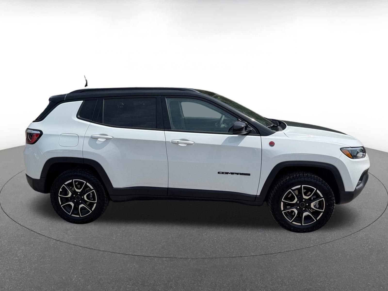 Thumbnail: 2025 Jeep Compass - 15