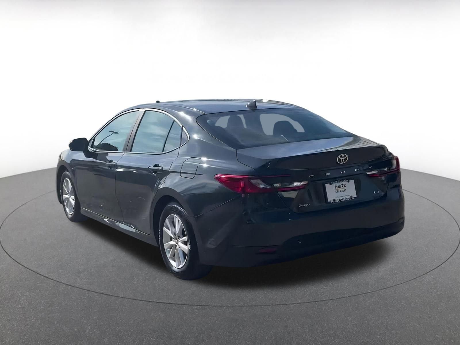 Thumbnail: 2025 Toyota Camry - 10