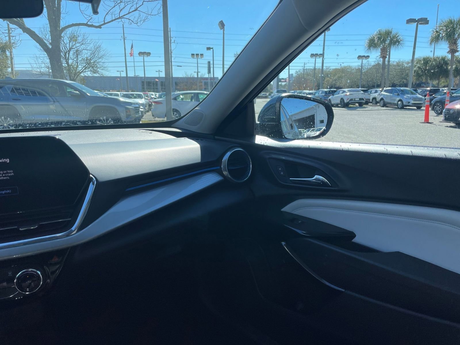 Thumbnail: 2025 Chevrolet Trax - 34