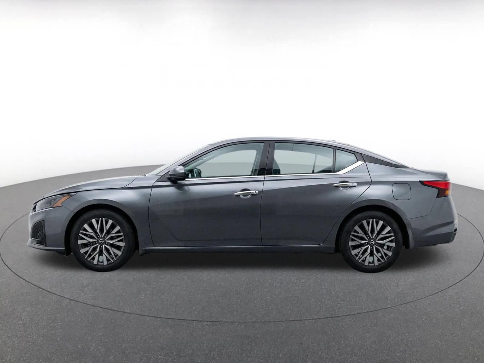 Thumbnail: 2025 Nissan Altima - 4