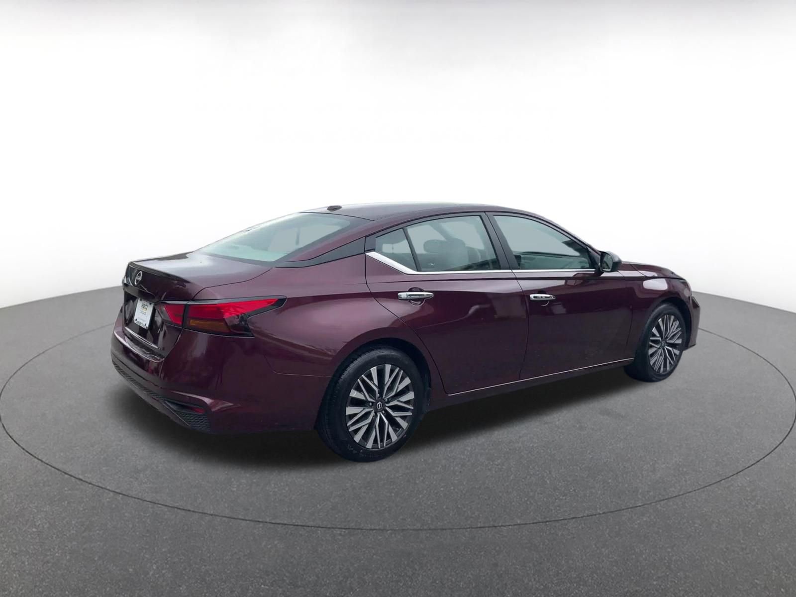 Thumbnail: 2025 Nissan Altima - 14