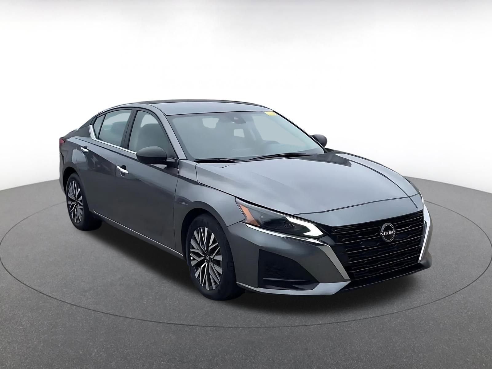 Thumbnail: 2025 Nissan Altima - 2