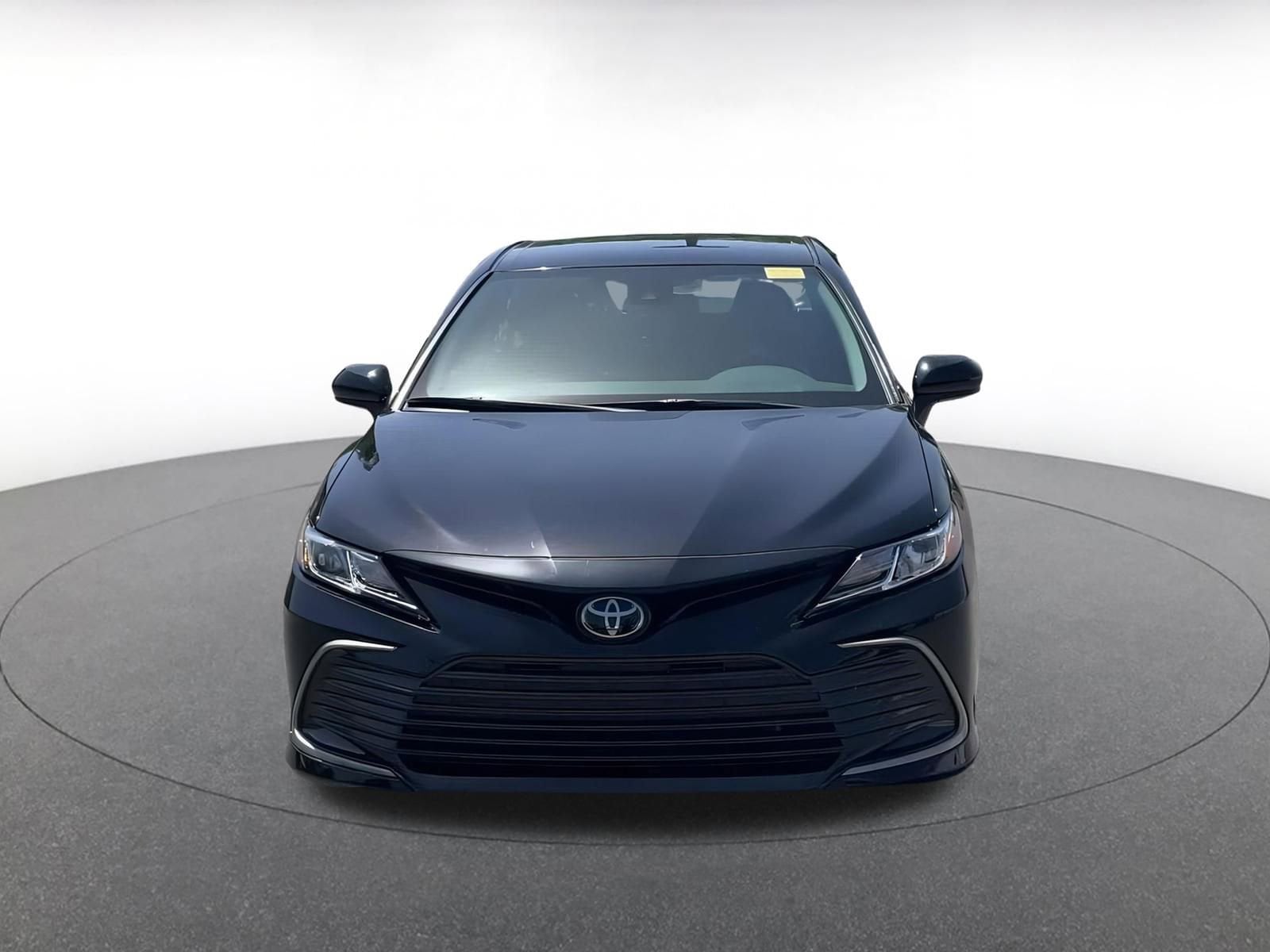 2024 Toyota Camry LE 3