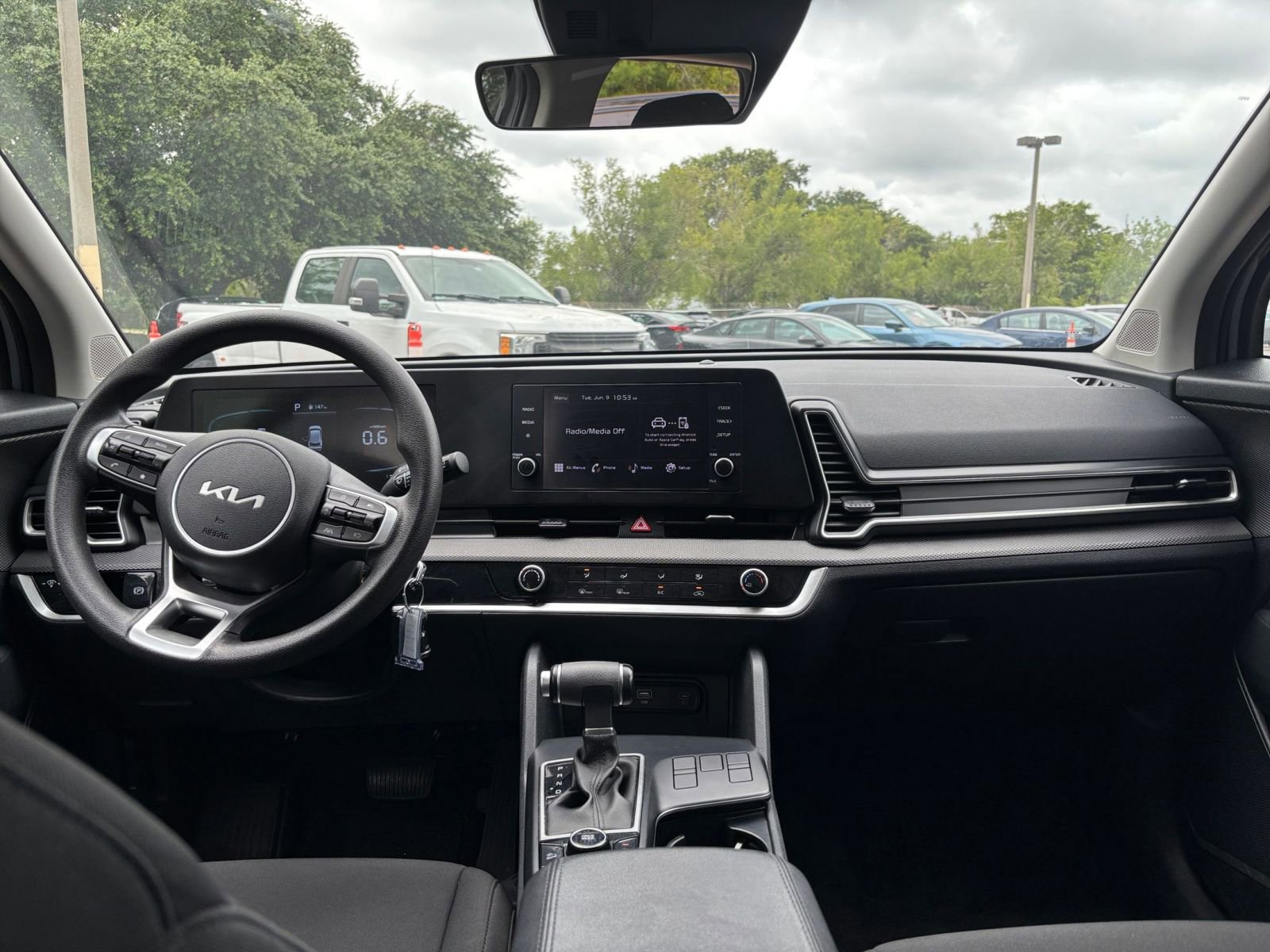 Thumbnail: 2025 Kia Sportage - 32