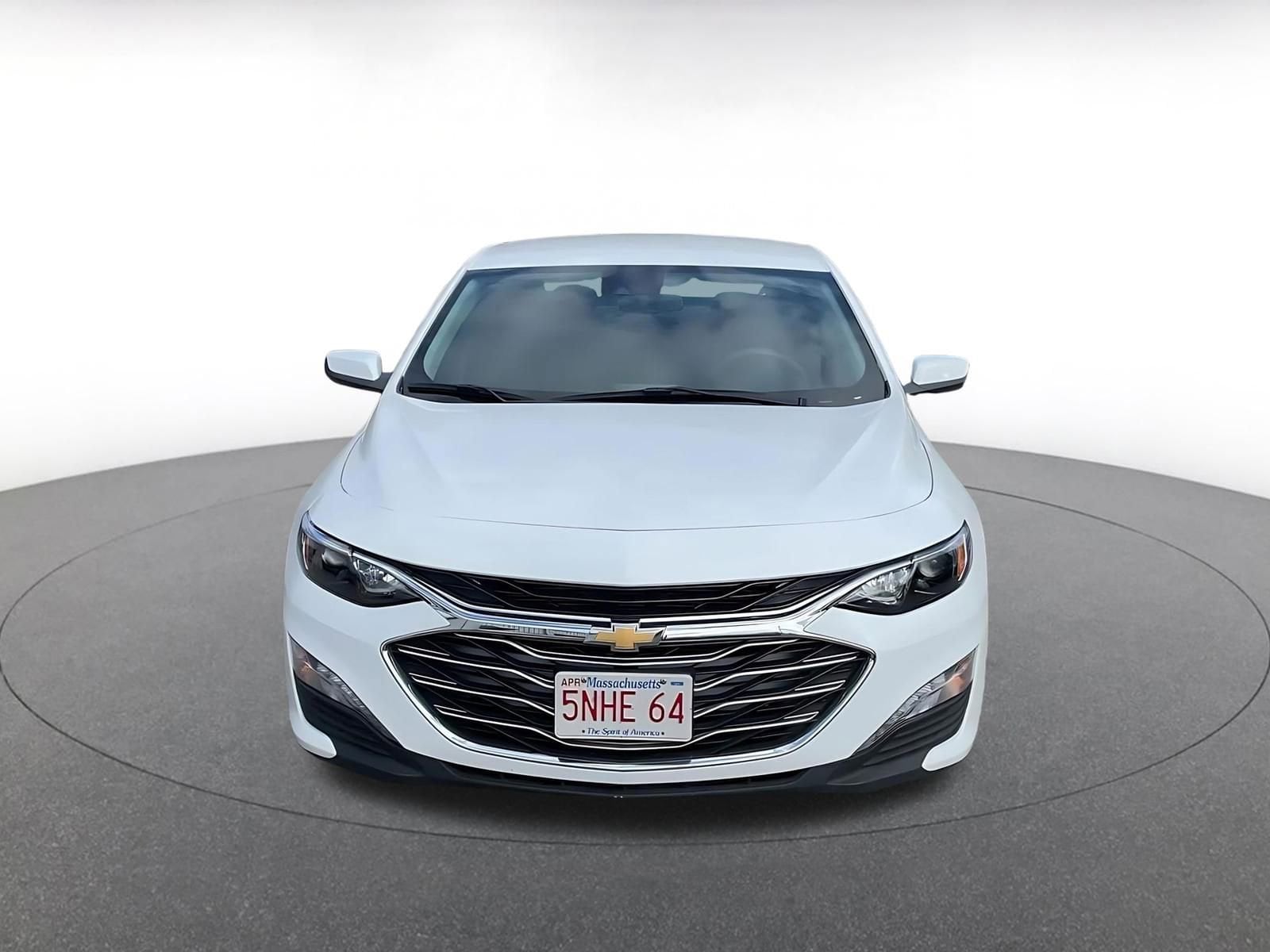 Thumbnail: 2024 Chevrolet Malibu - 3