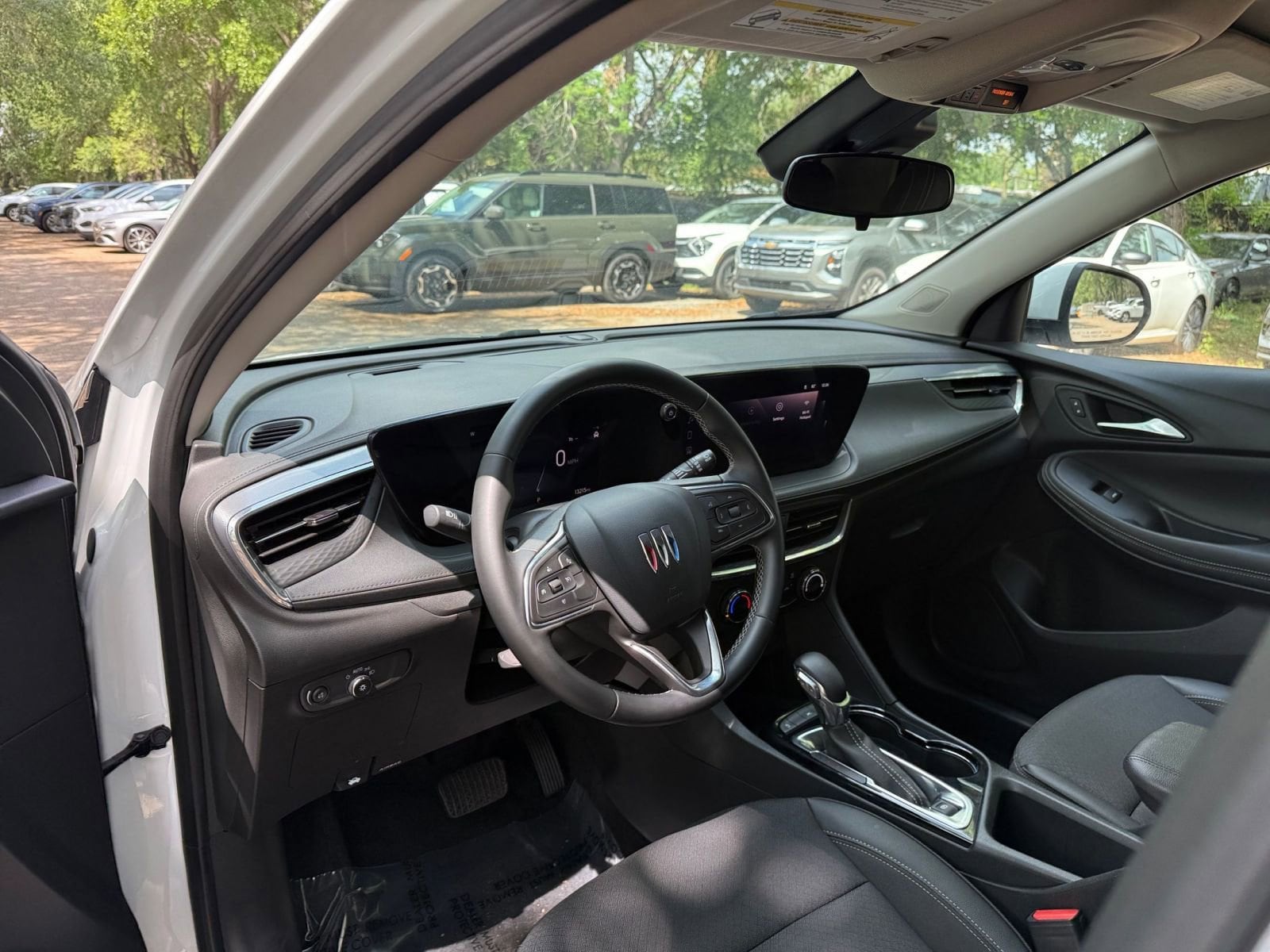 Thumbnail: 2025 Buick Encore GX - 31