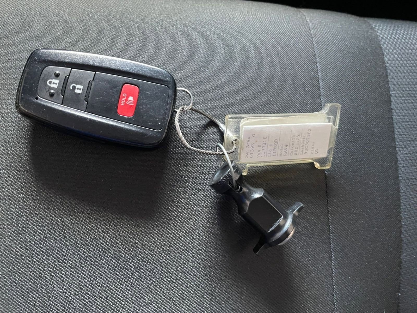 Thumbnail: 2025 Toyota RAV4 - 21