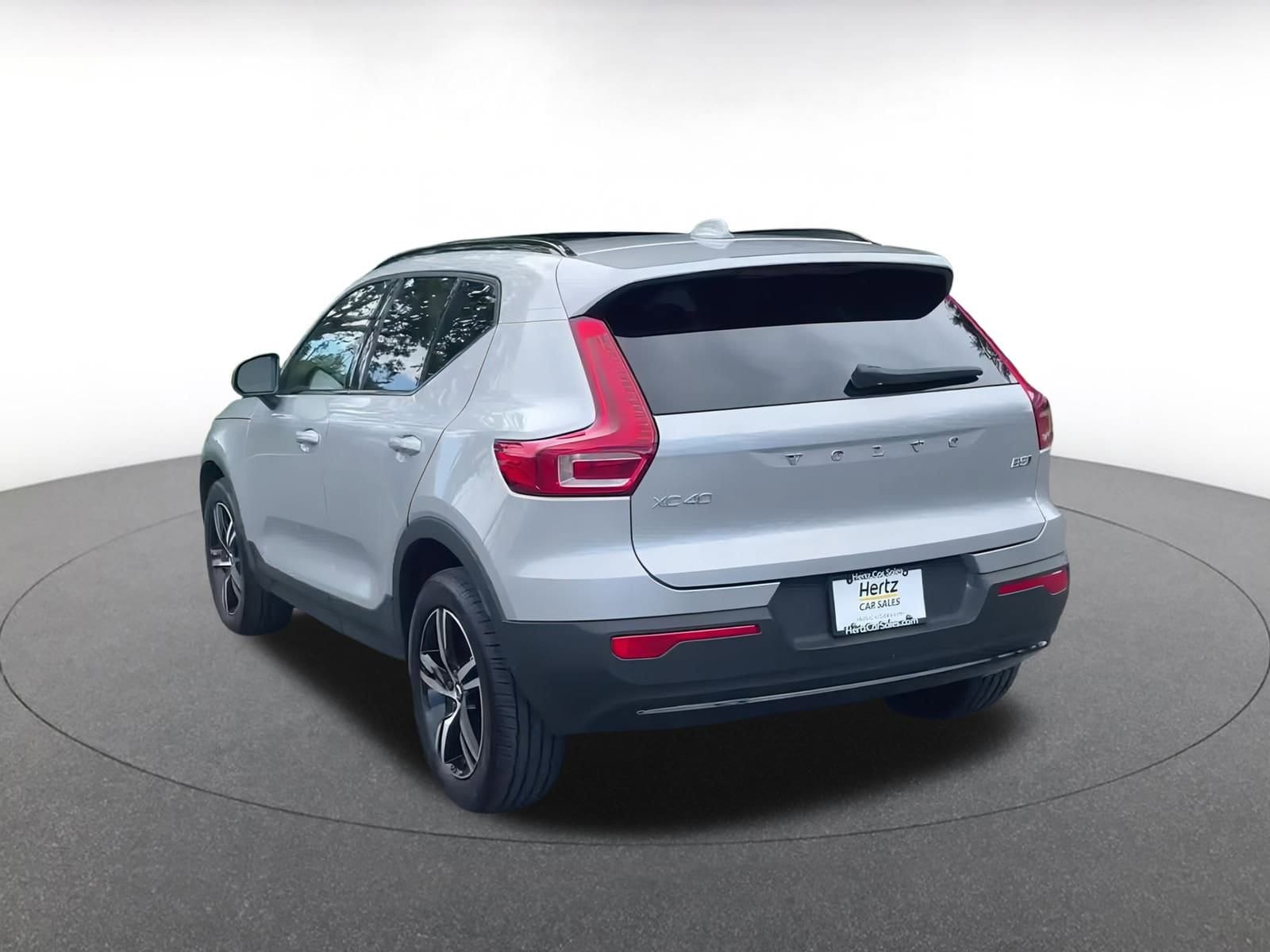 Thumbnail: 2024 Volvo XC40 - 11