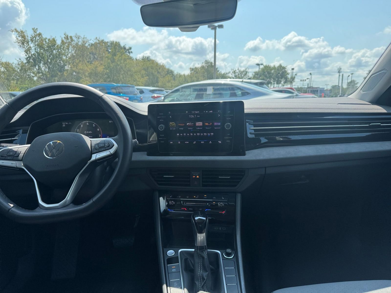 Thumbnail: 2025 Volkswagen Jetta - 18