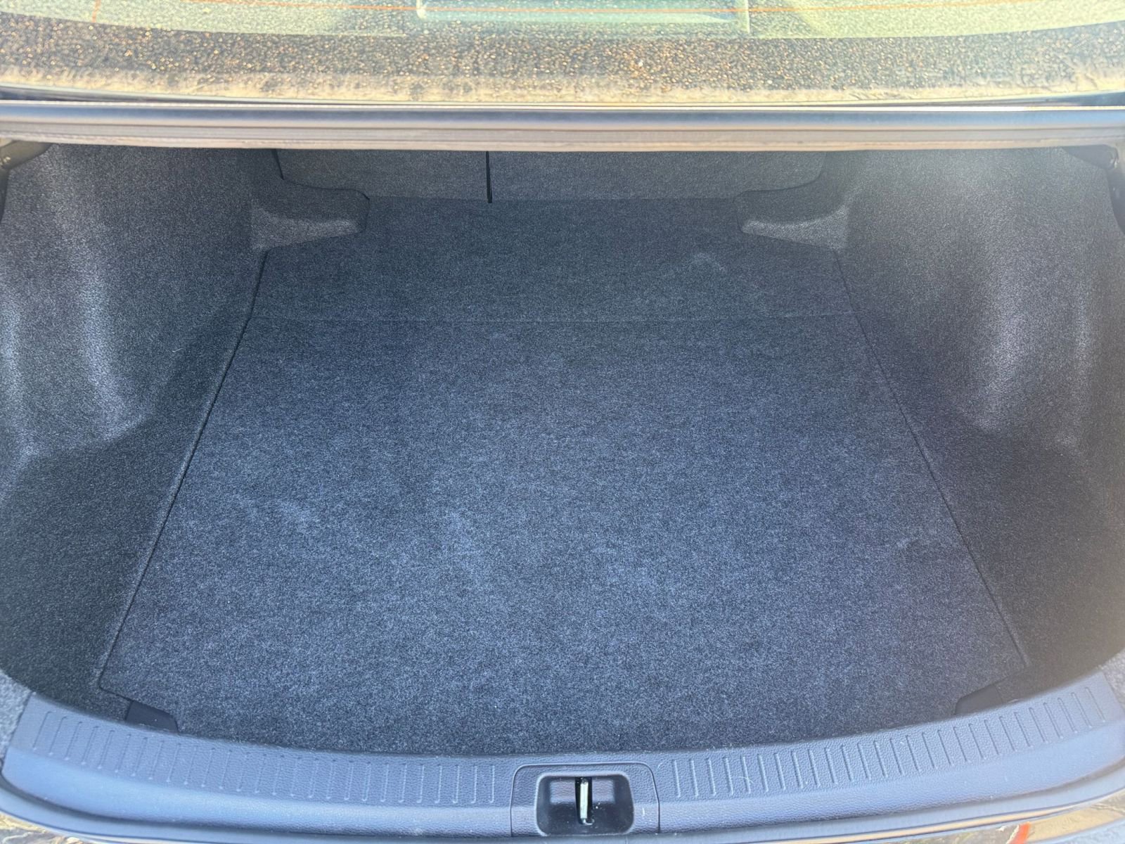 Thumbnail: 2025 Toyota Corolla - 29