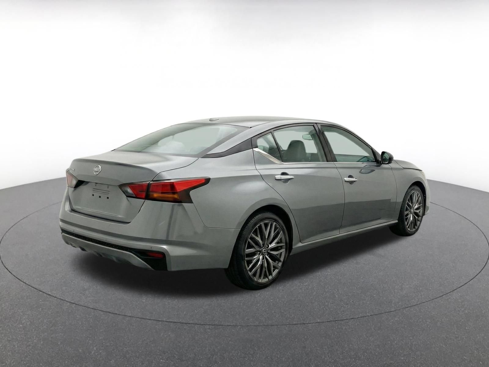 Thumbnail: 2025 Nissan Altima - 8