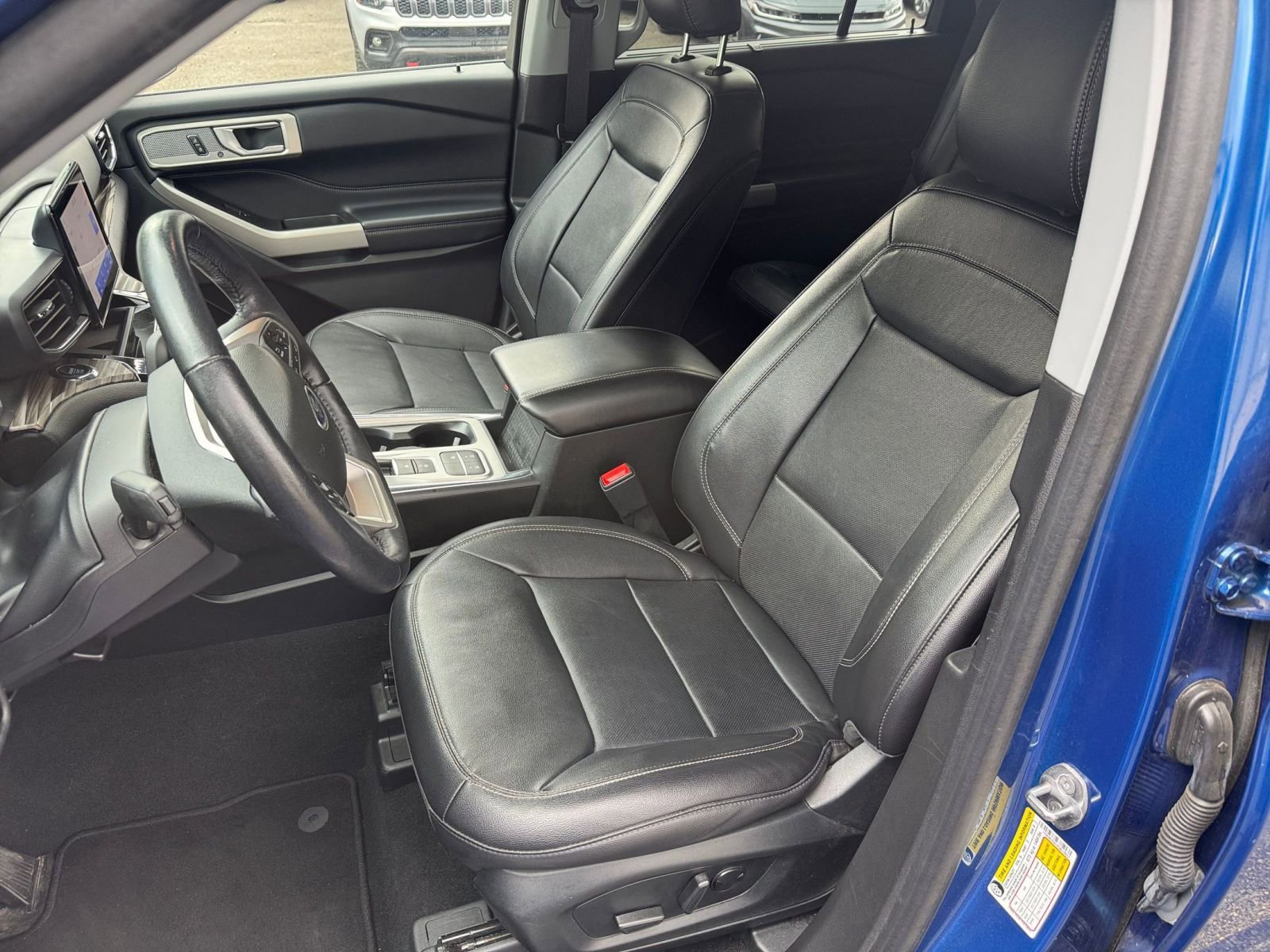 Thumbnail: 2023 Ford Explorer - 35