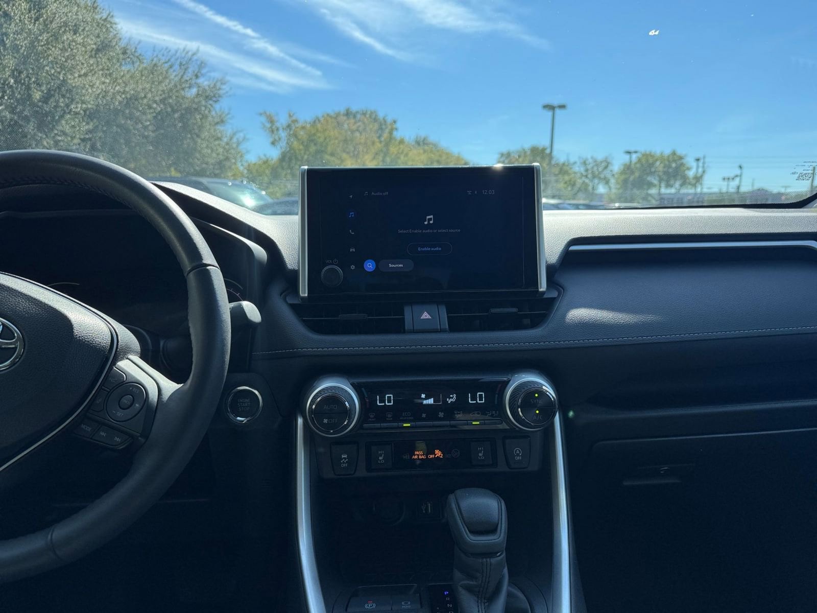 Thumbnail: 2025 Toyota RAV4 - 21