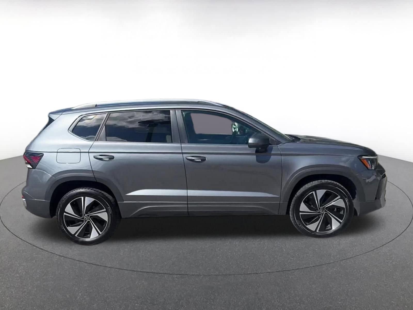 Thumbnail: 2025 Volkswagen Taos - 16