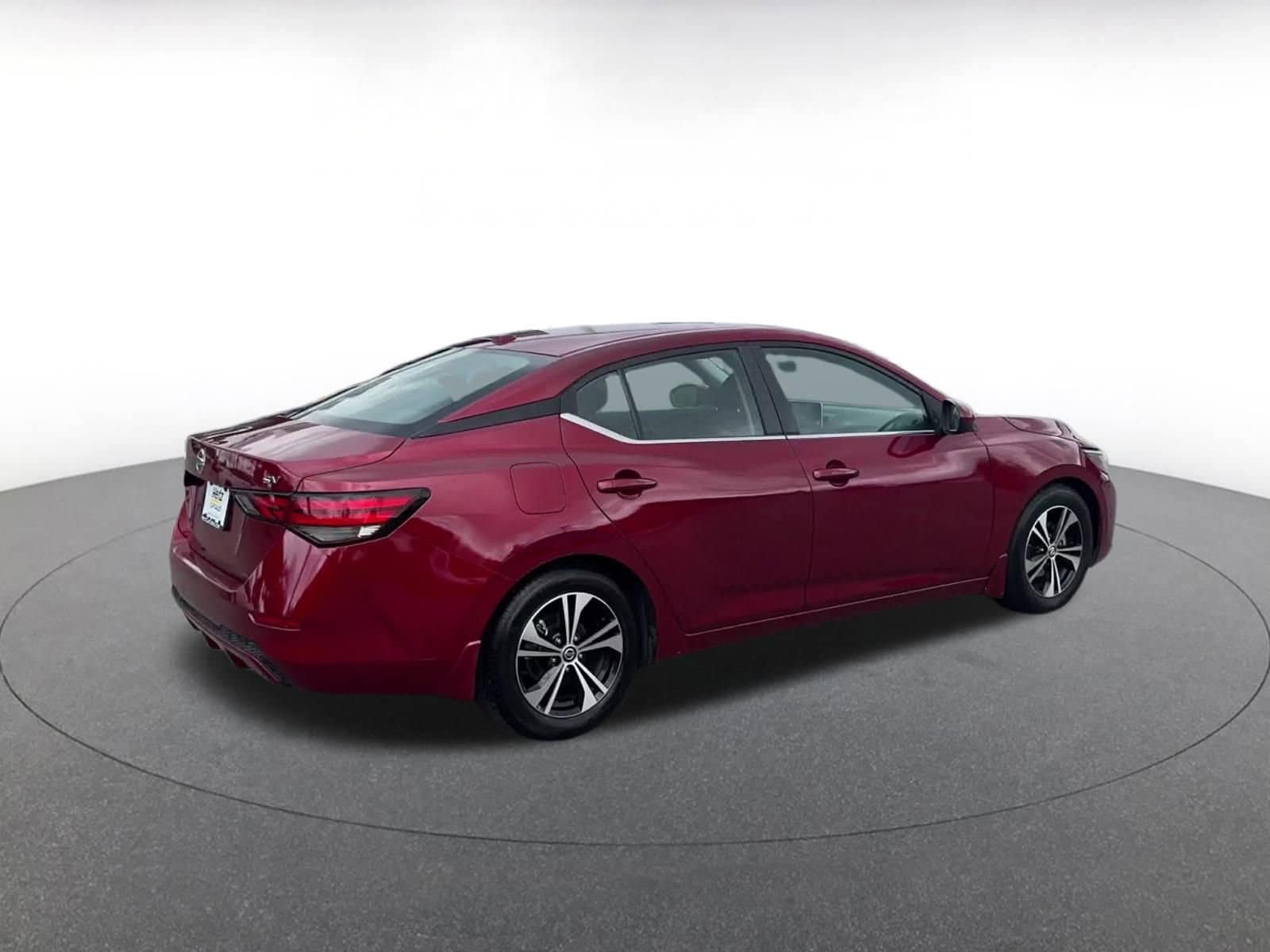 Thumbnail: 2021 Nissan Sentra - 12