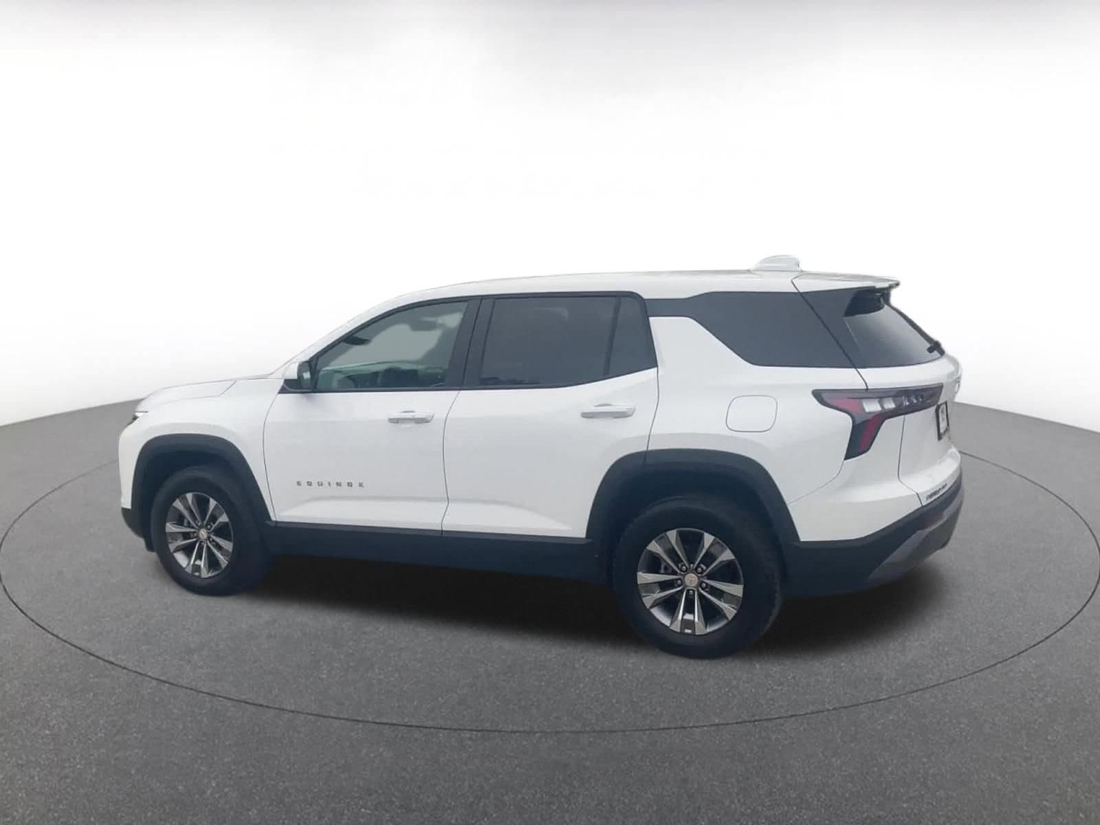 Thumbnail: 2025 Chevrolet Equinox - 9