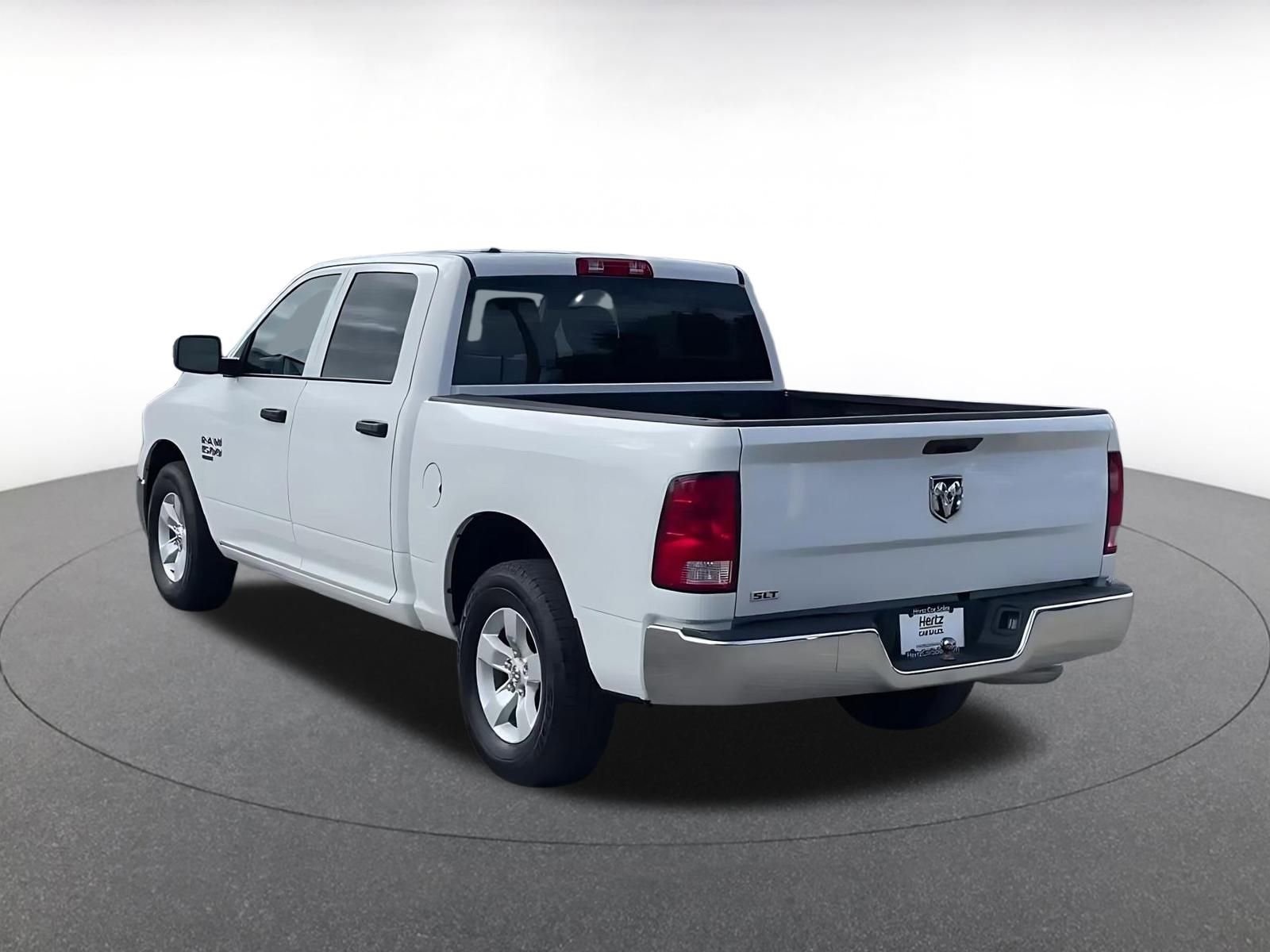 Thumbnail: 2022 RAM 1500 Classic - 10