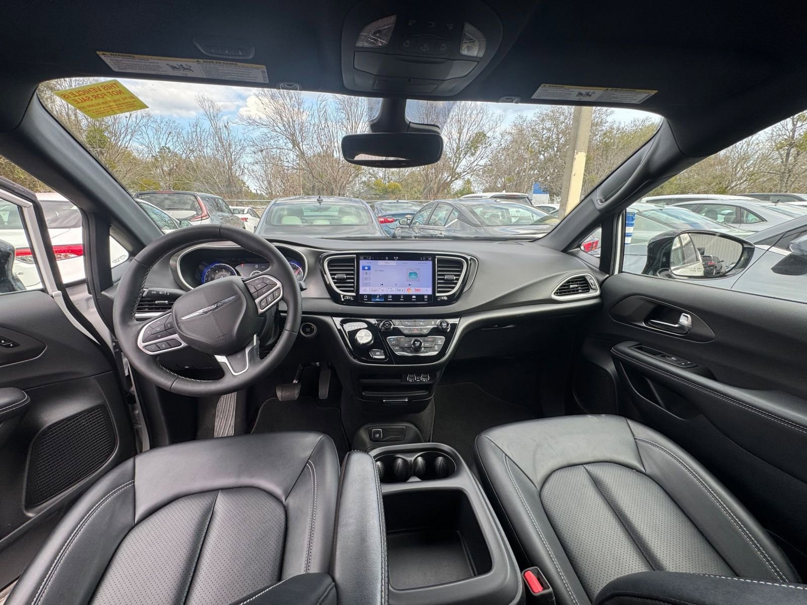 Thumbnail: 2025 Chrysler Pacifica - 35