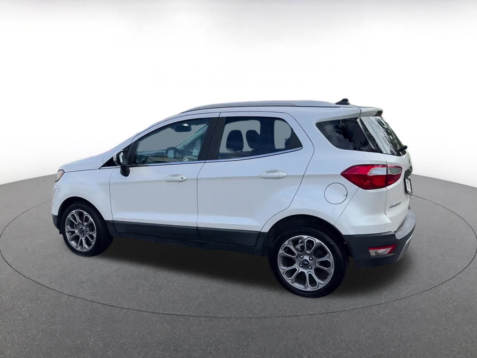 Thumbnail: 2018 Ford EcoSport - 9