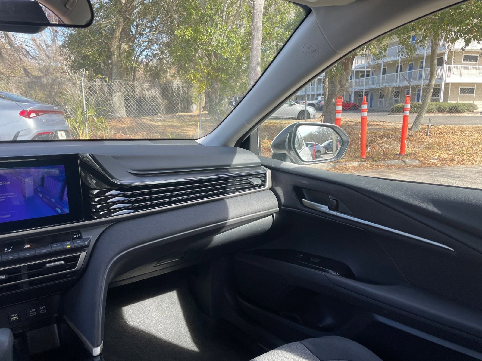 Thumbnail: 2025 Toyota Camry - 33