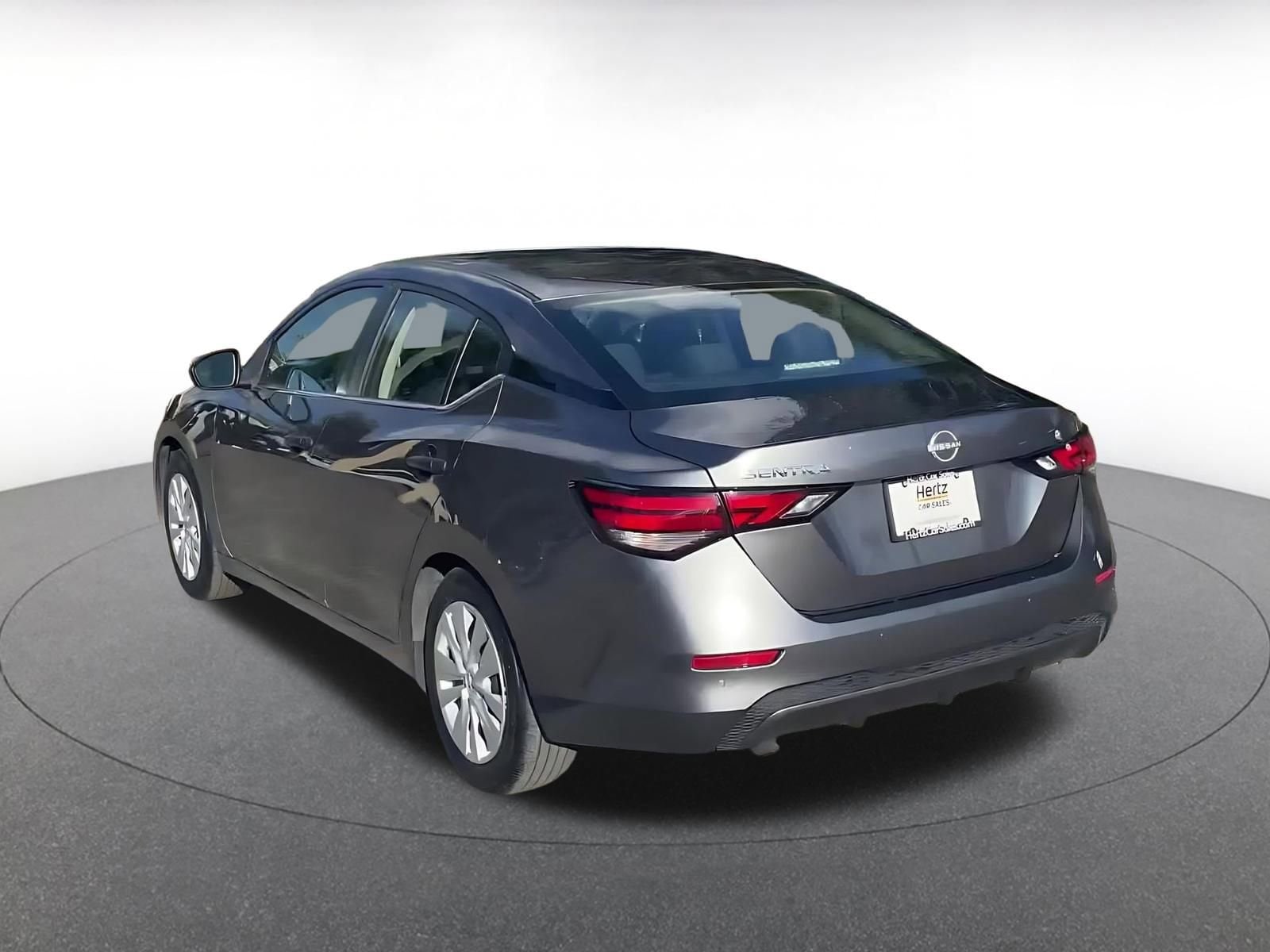 Thumbnail: 2025 Nissan Sentra - 10