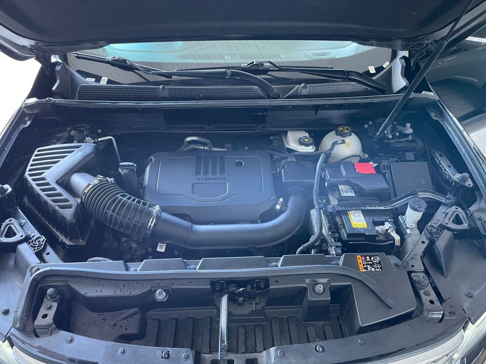 Thumbnail: 2023 GMC Acadia - 32