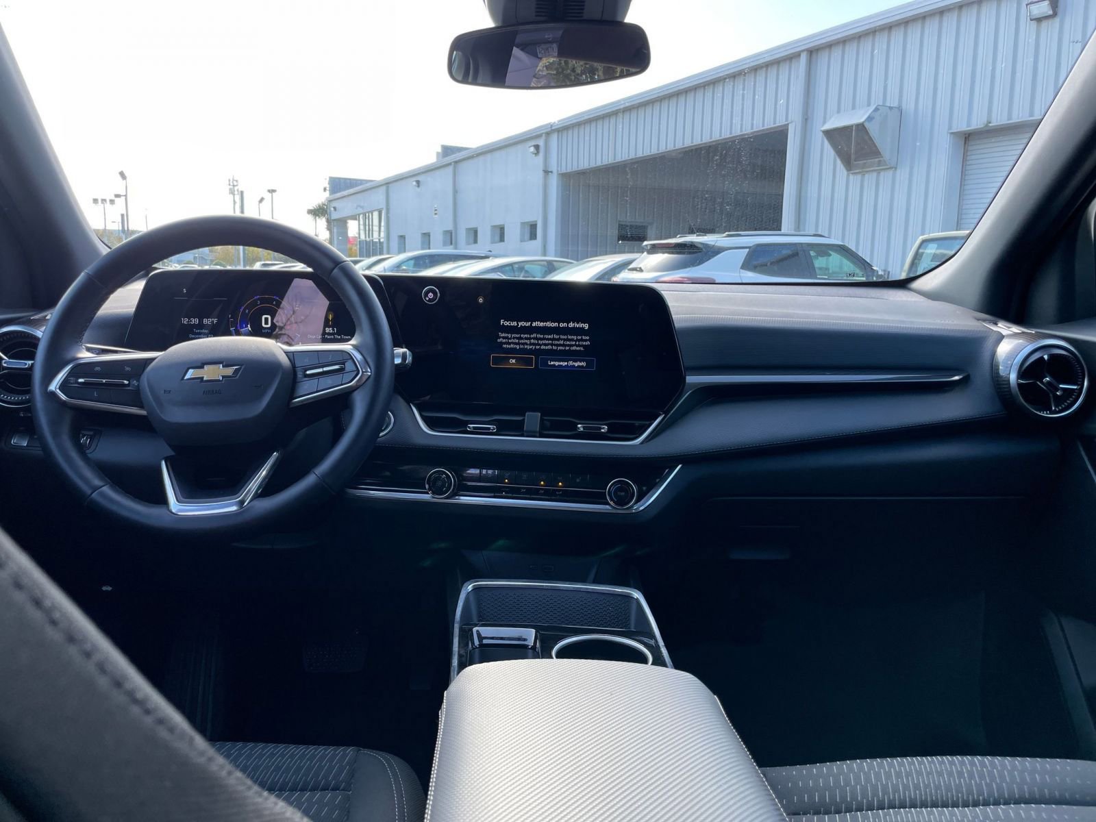 Thumbnail: 2025 Chevrolet Equinox - 18