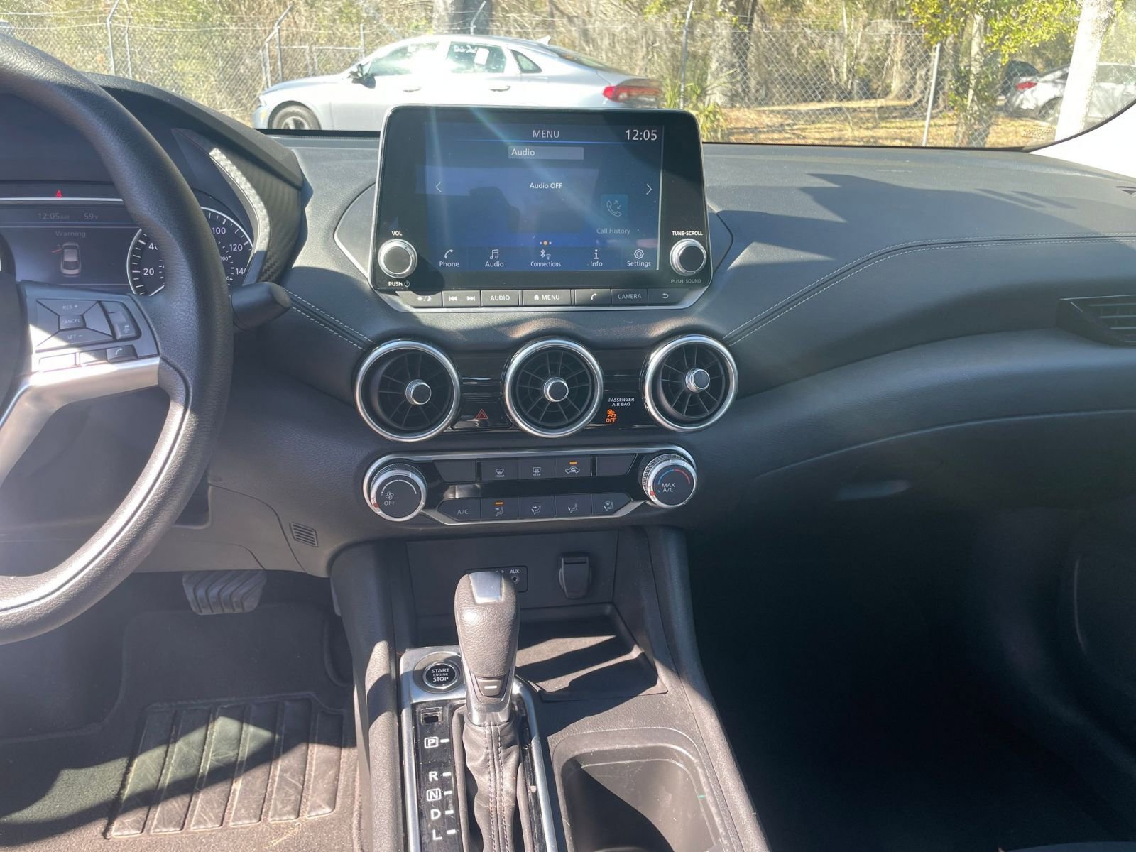 Thumbnail: 2023 Nissan Sentra - 17