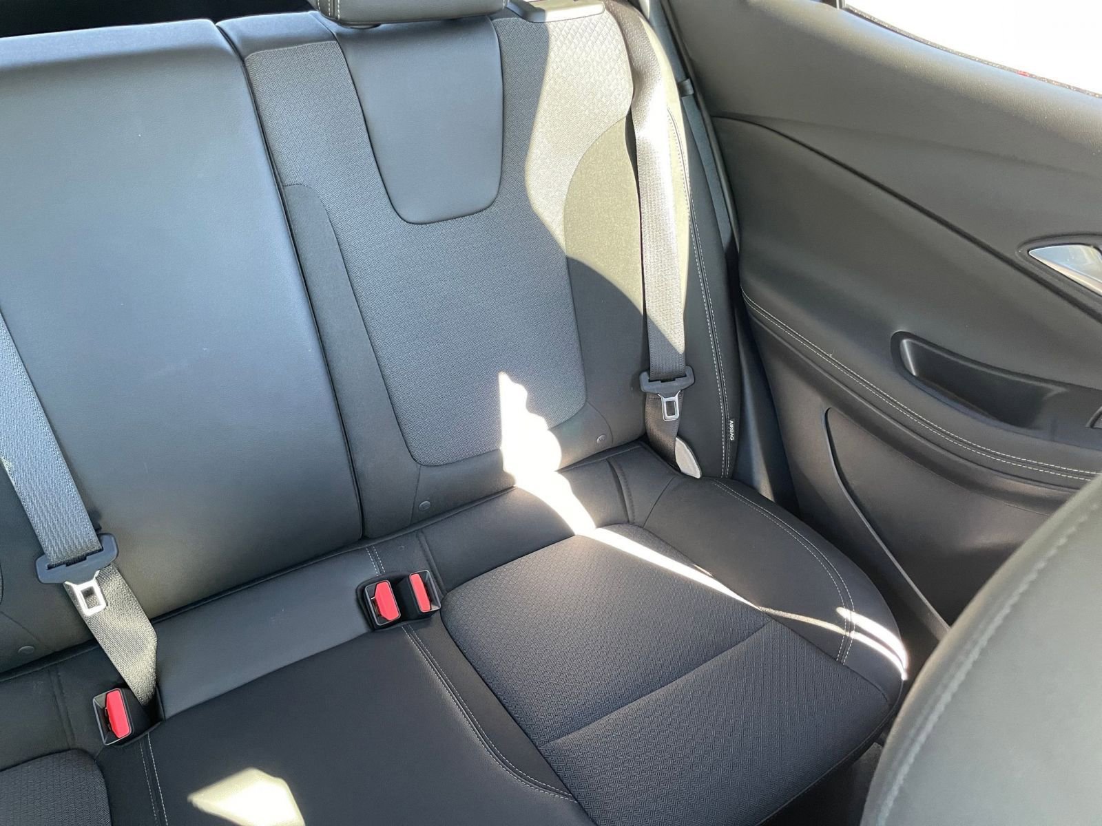 Thumbnail: 2025 Buick Encore GX - 35