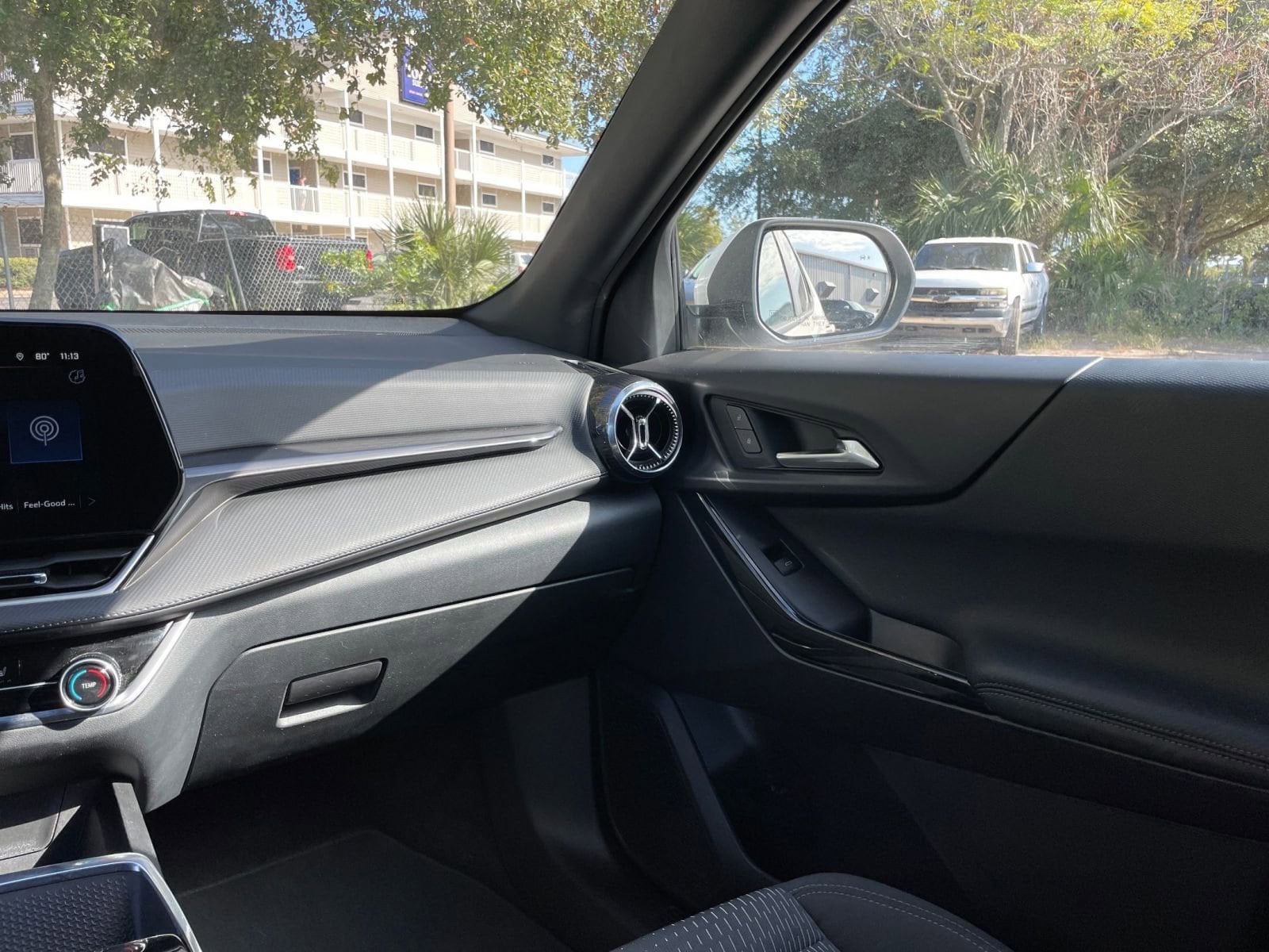 Thumbnail: 2025 Chevrolet Equinox - 34