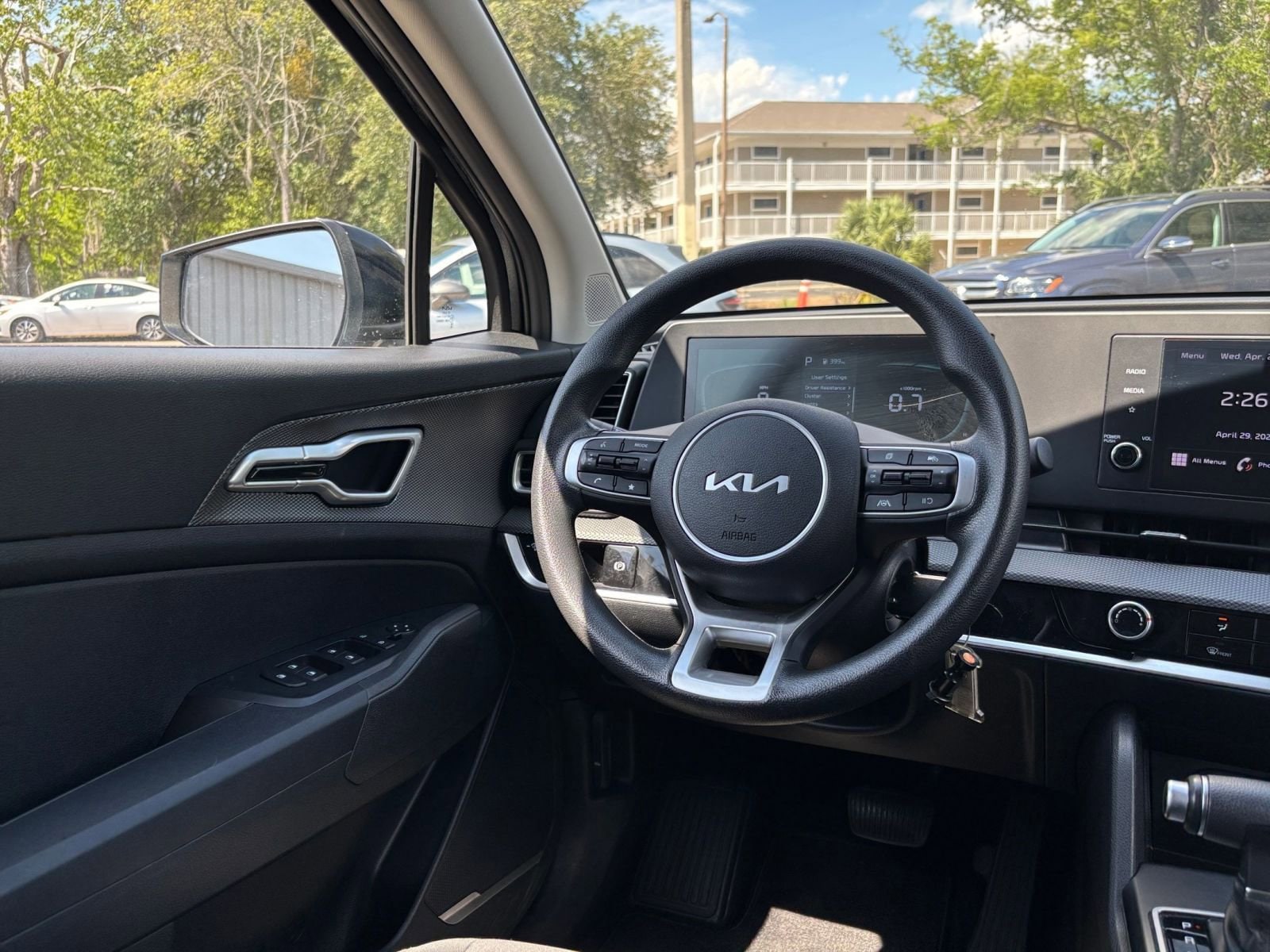 Thumbnail: 2025 Kia Sportage - 33