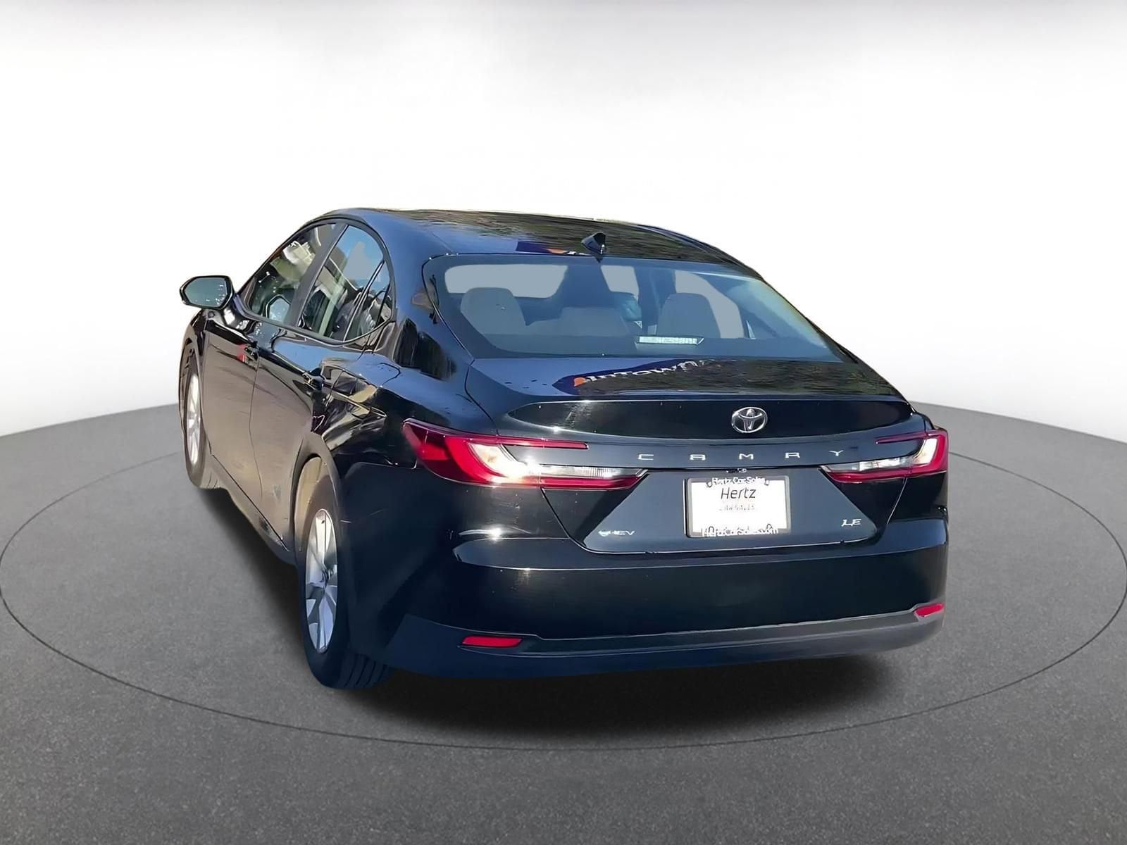 Thumbnail: 2025 Toyota Camry - 10