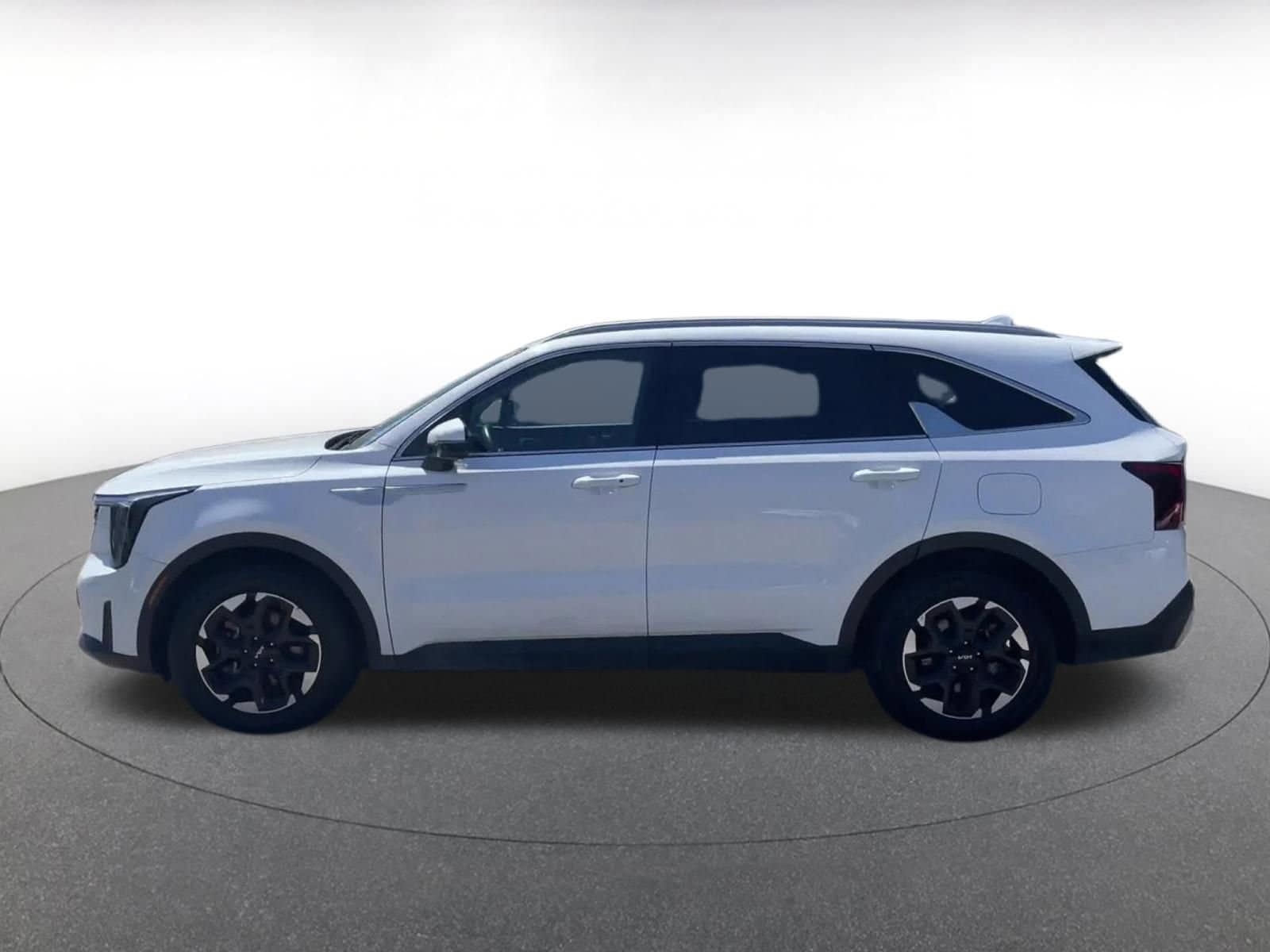 Thumbnail: 2024 Kia Sorento - 8