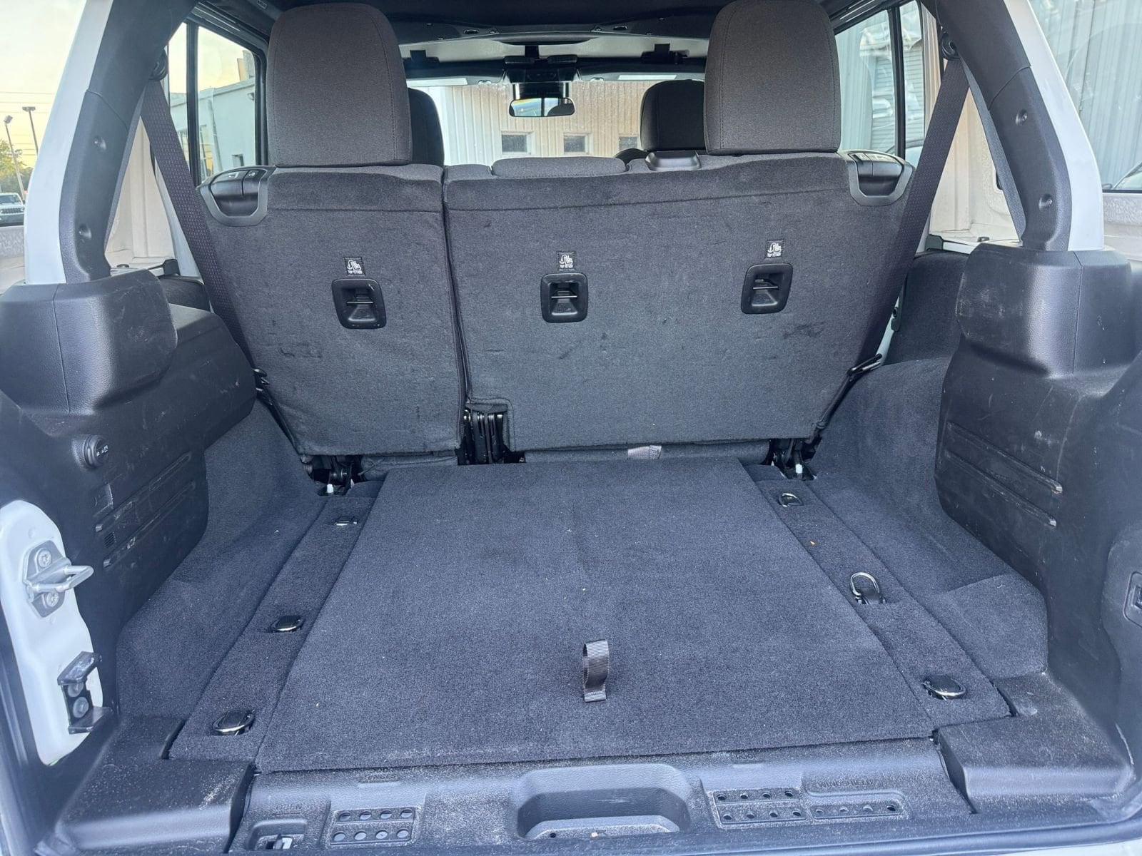 Thumbnail: 2025 Jeep Wrangler - 30