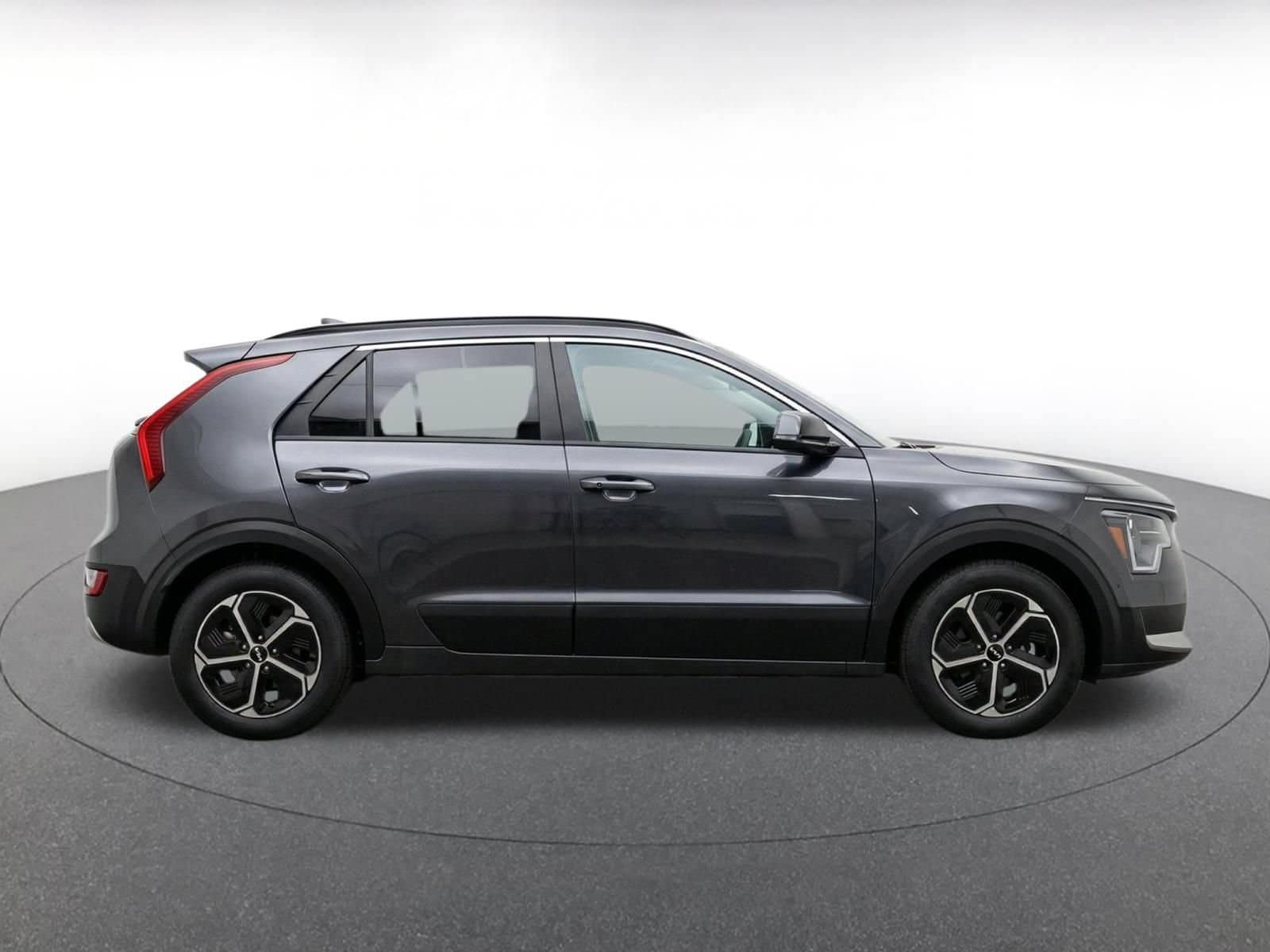 Thumbnail: 2026 Kia Niro - 10