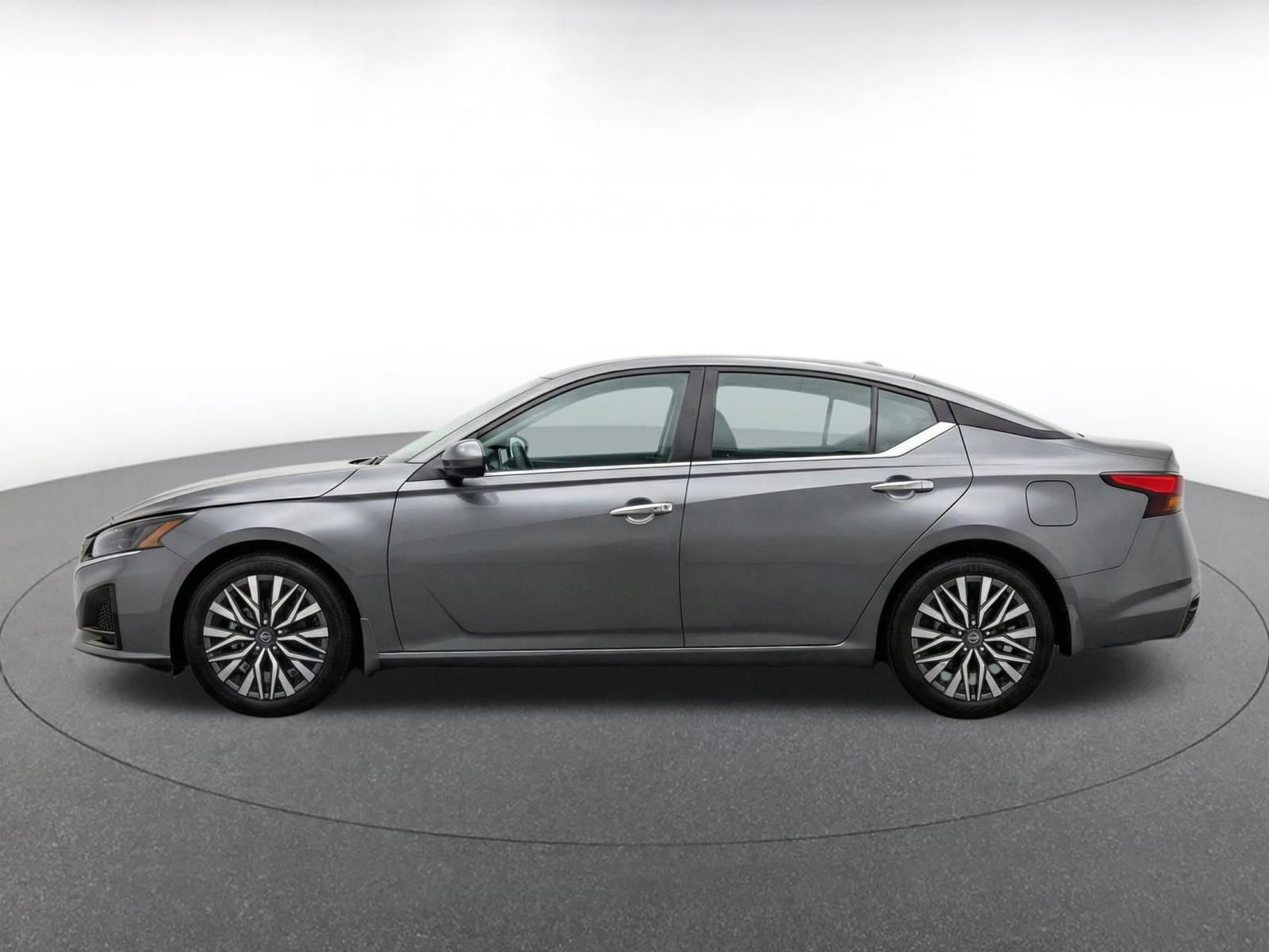 Thumbnail: 2025 Nissan Altima - 4