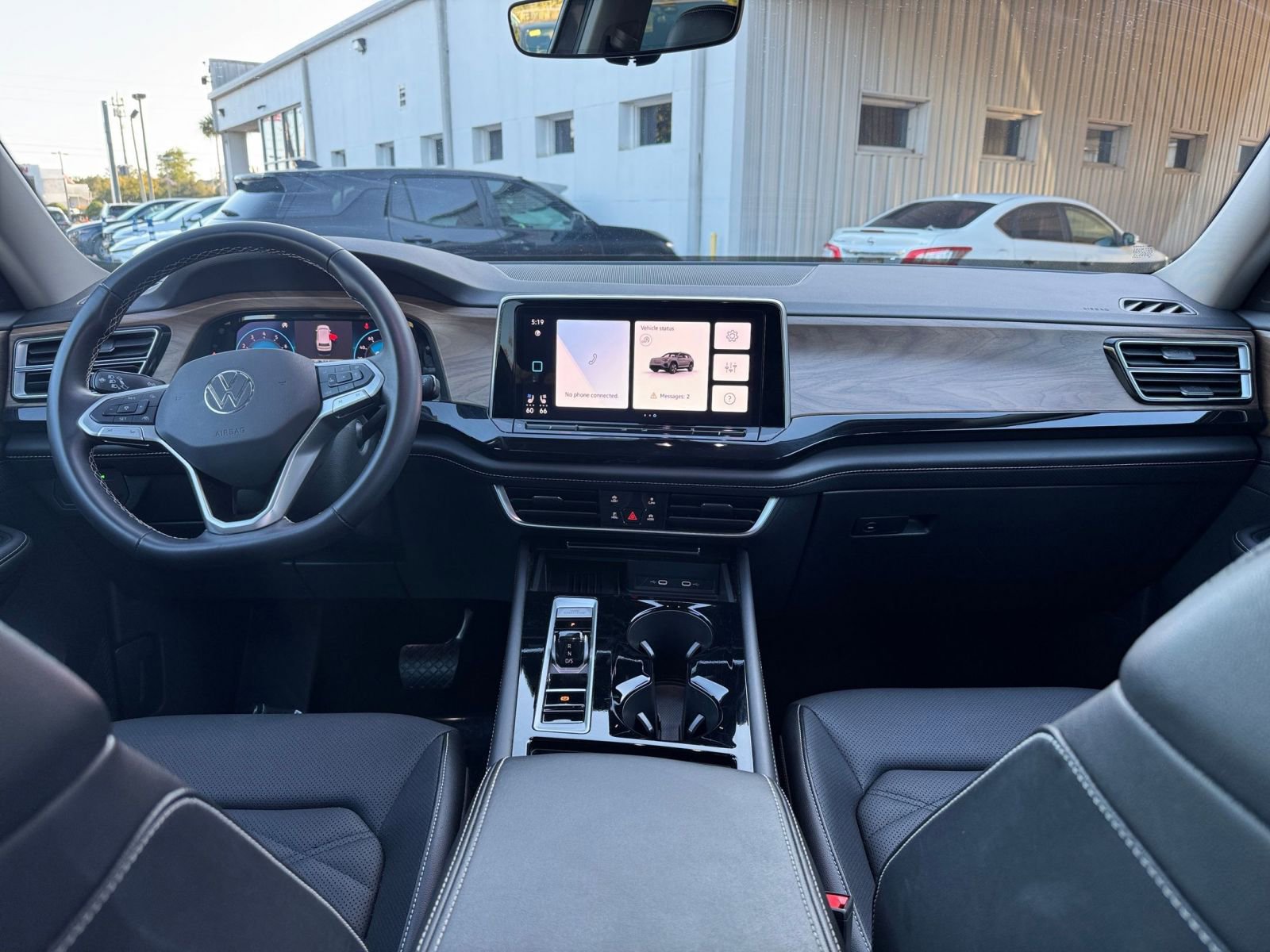 Thumbnail: 2025 Volkswagen Atlas - 33