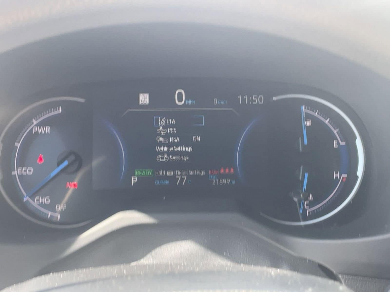 Thumbnail: 2025 Toyota RAV4 - 10