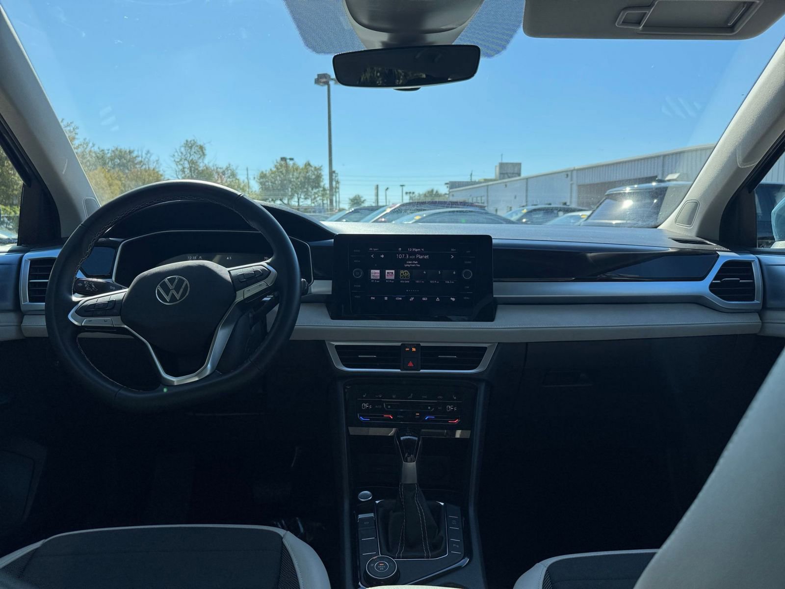 Thumbnail: 2025 Volkswagen Taos - 33